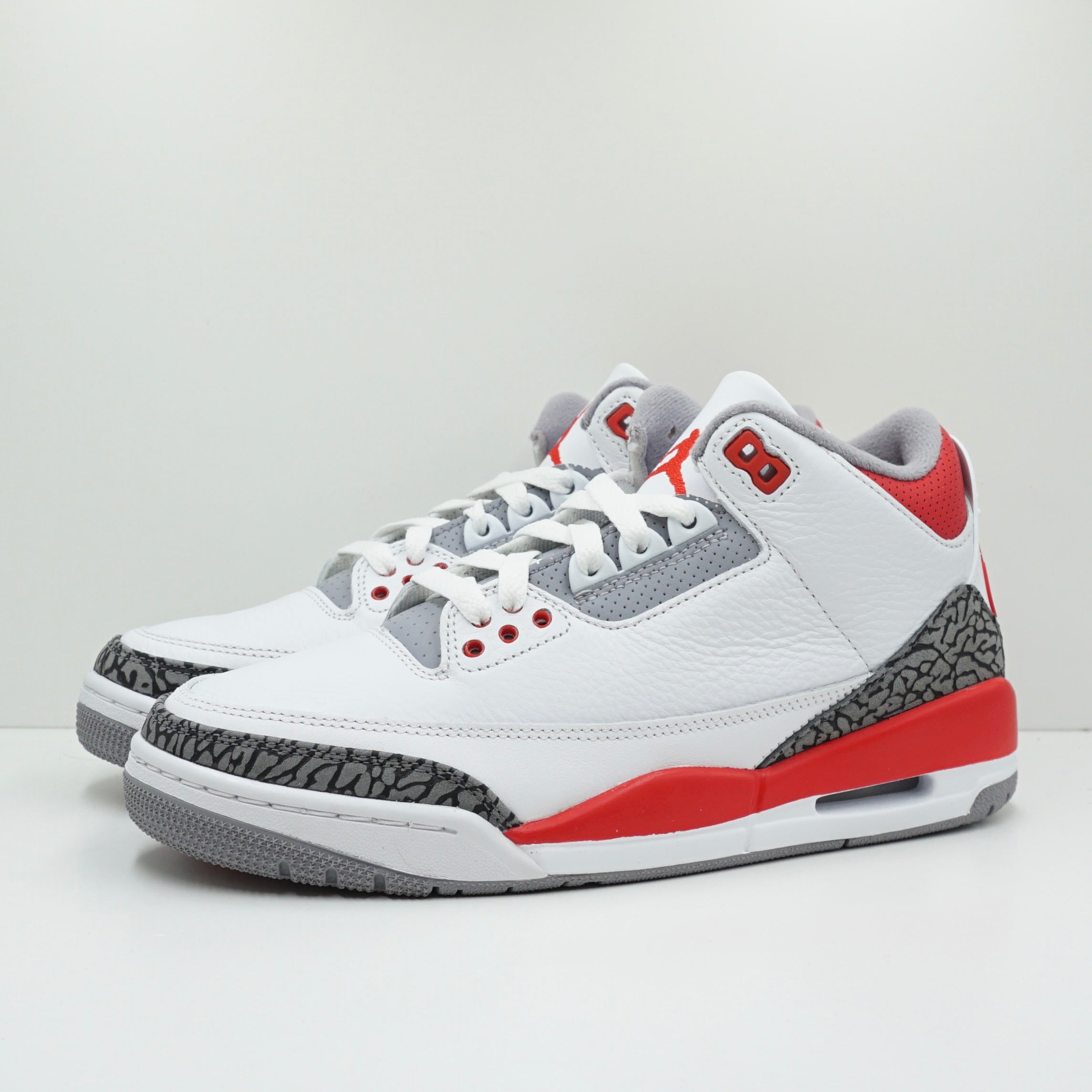 Jordan 3 Retro Fire Red (2022)