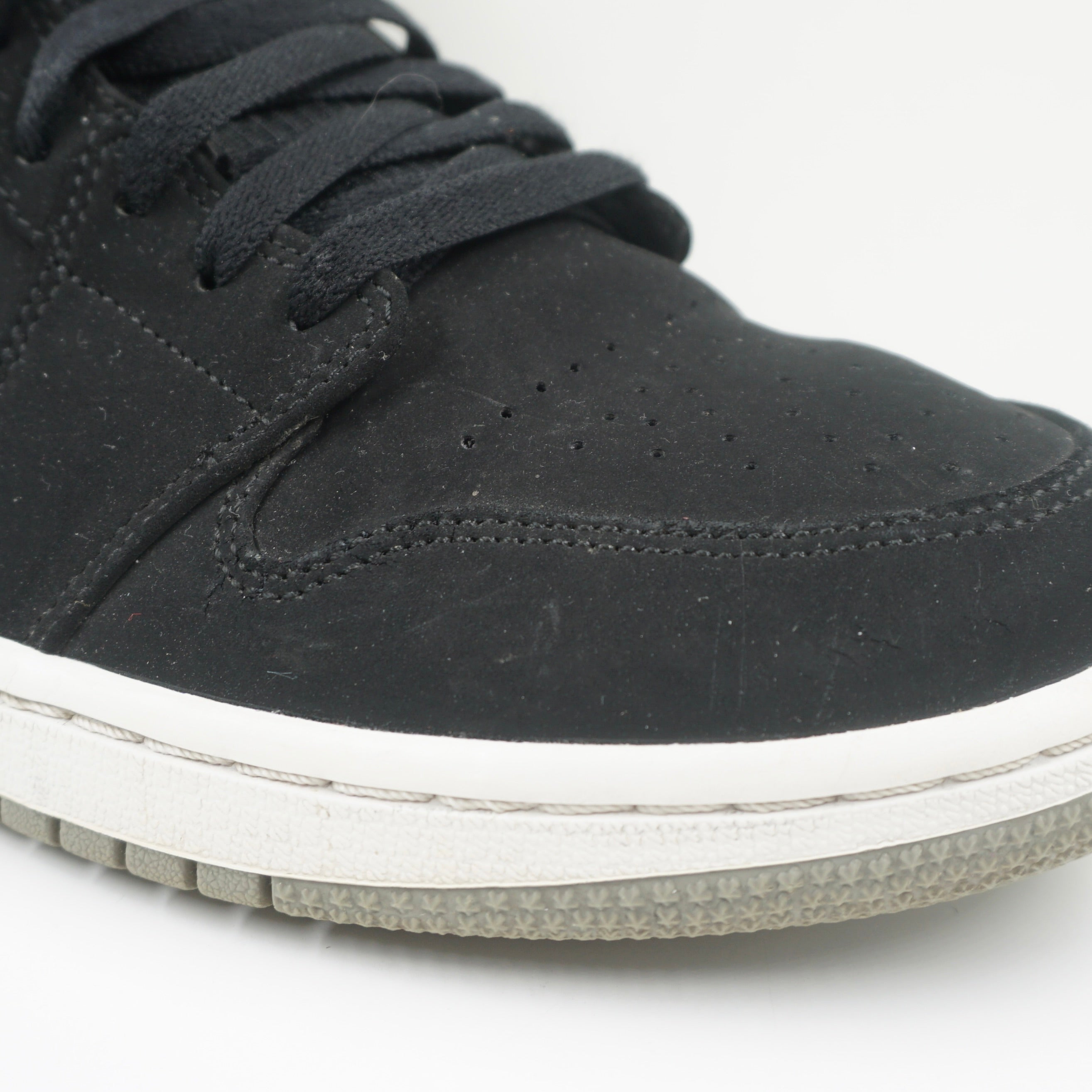 Jordan 1 Mid Black Particle Grey Gym Red