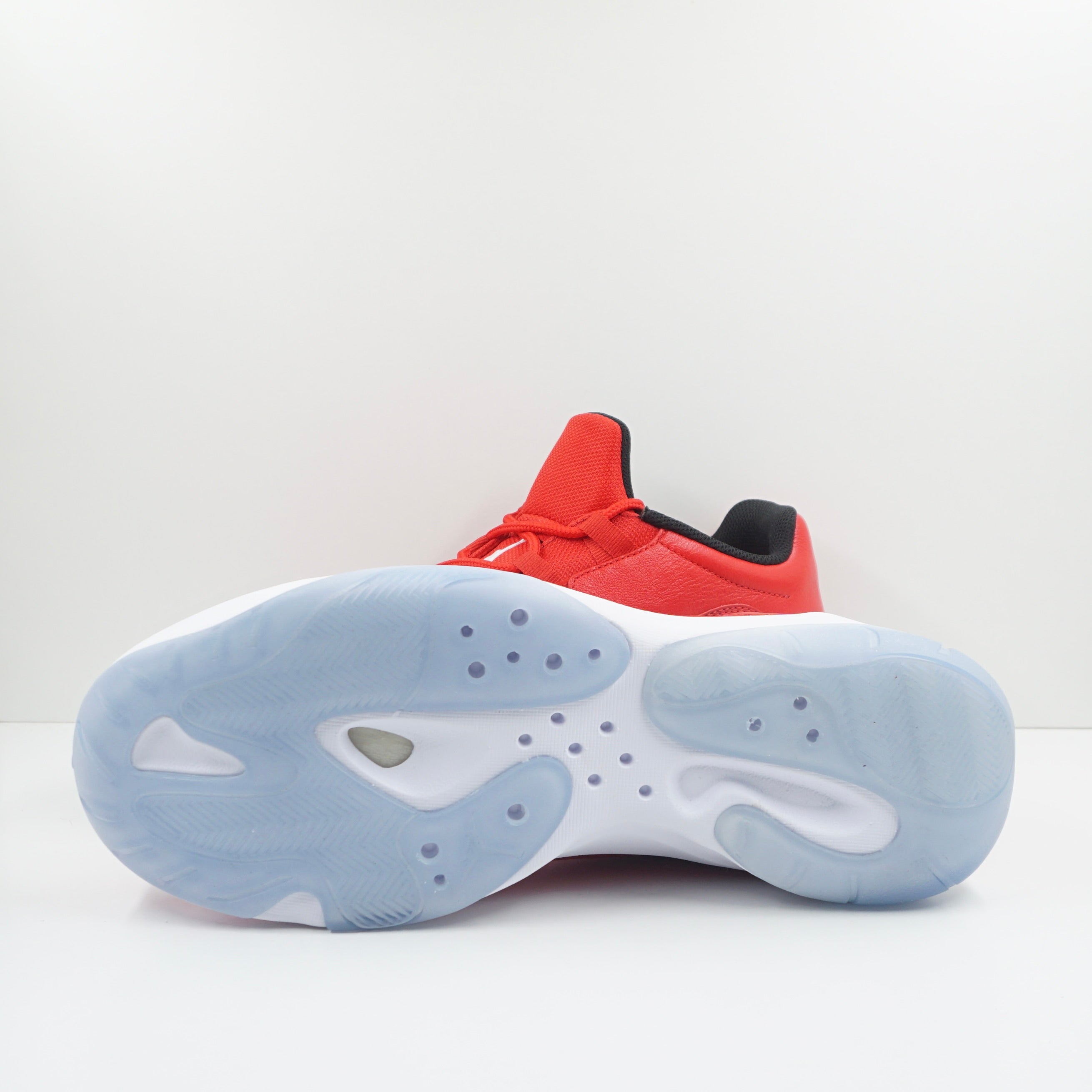 Jordan 11 CMFT Low University Red