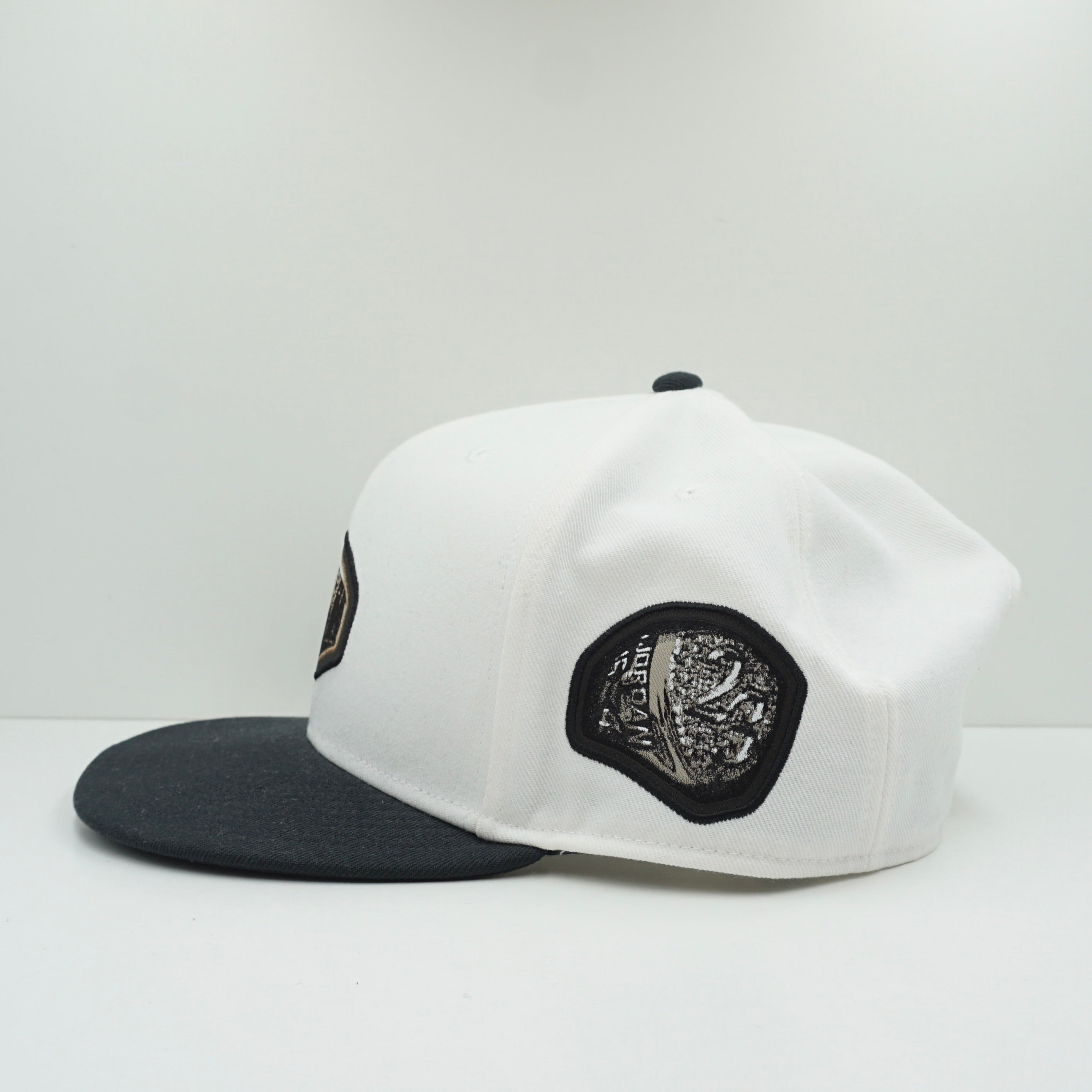 Jordan Pro Structured White Black Snapback Cap