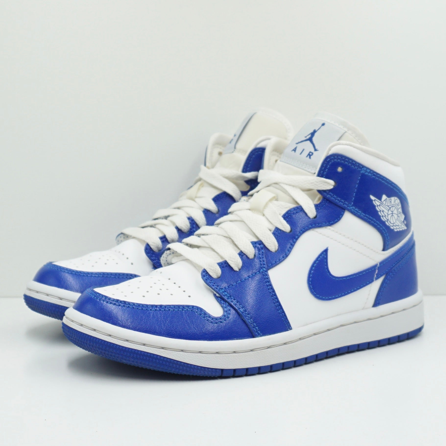Jordan 1 Mid Kentucky Blue (W)