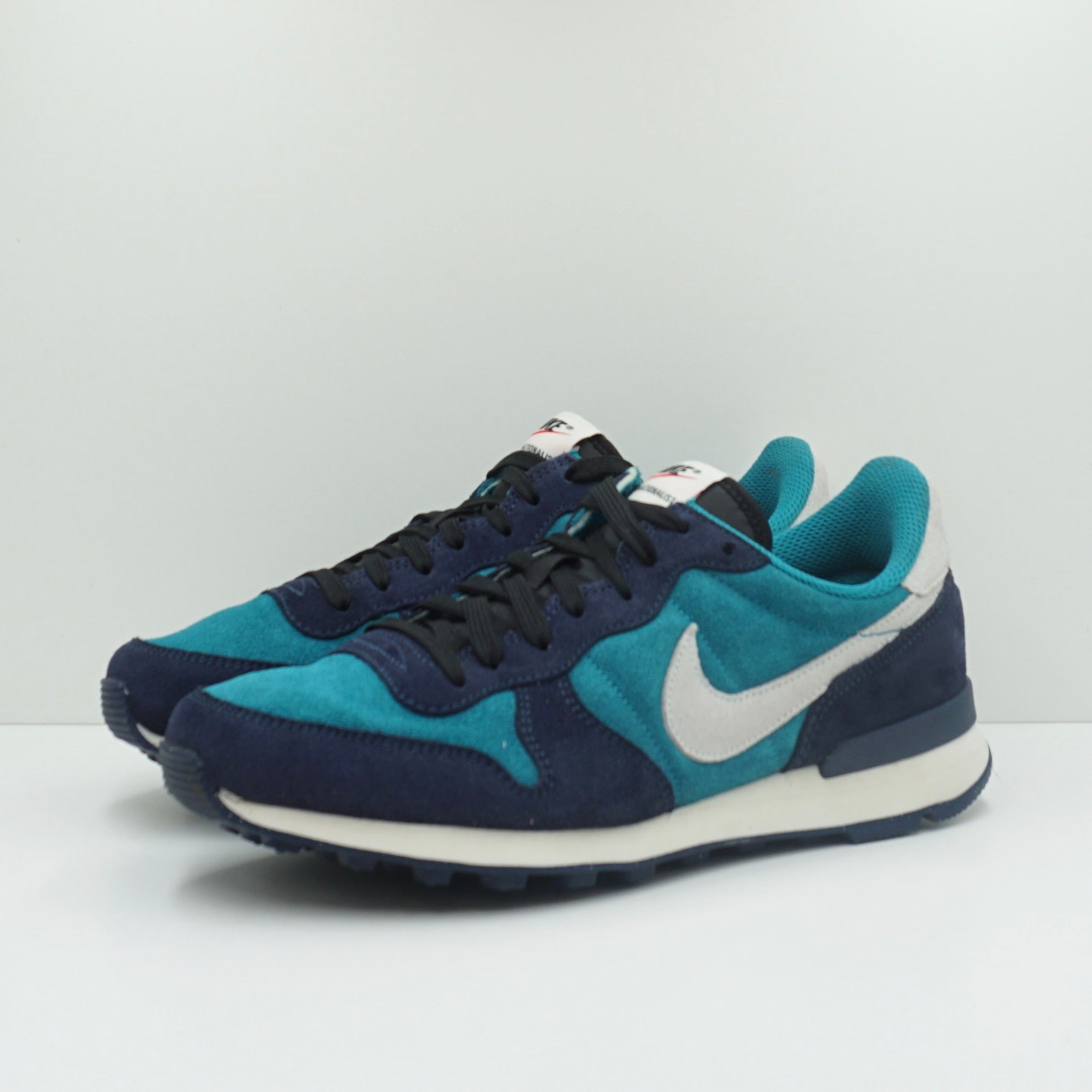 Nike internationalist id online