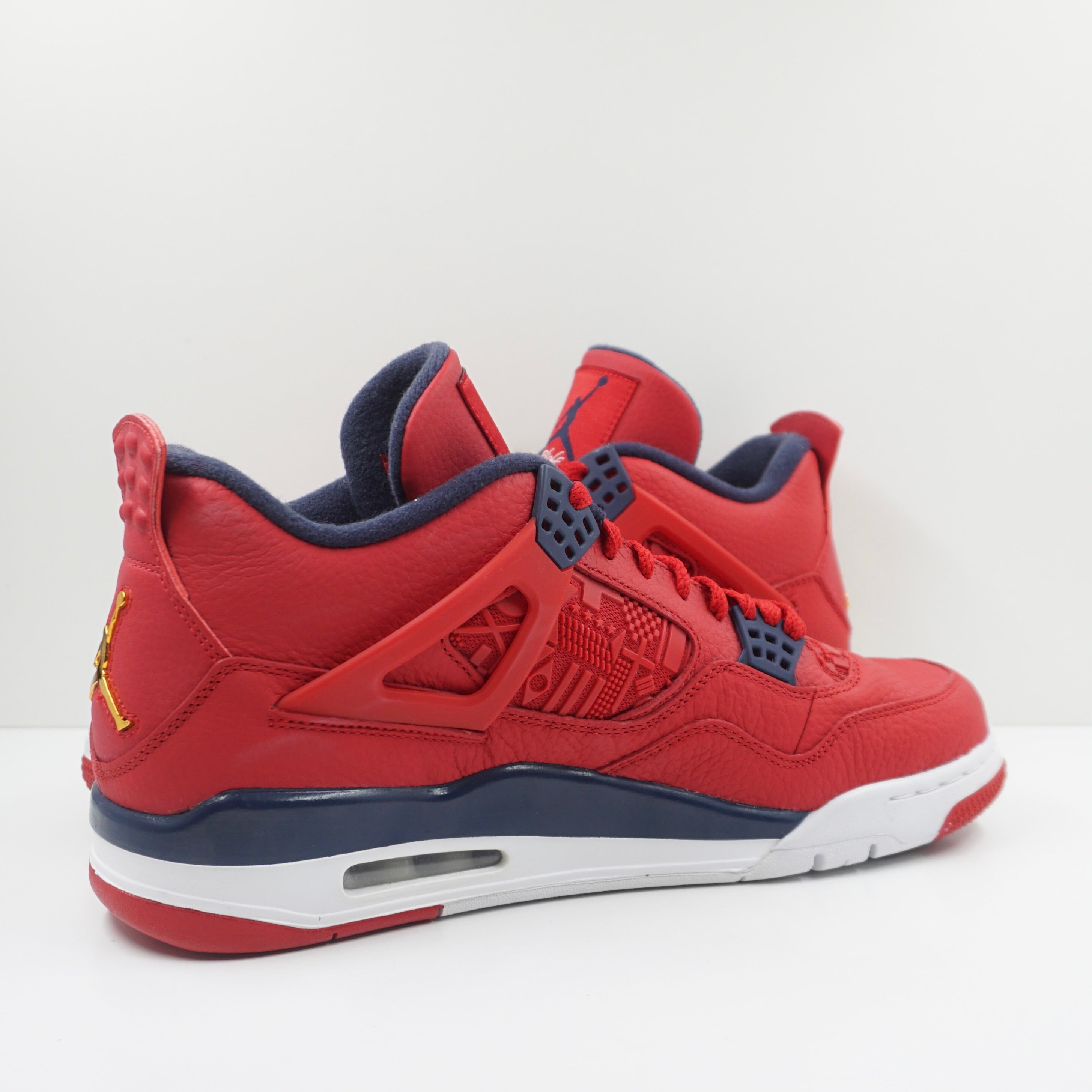 Jordan 4 Retro FIBA (2019)
