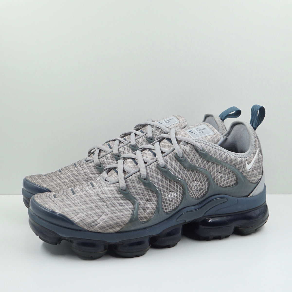 Nike Air VaporMax Plus Wolf Grey Dark Grey White