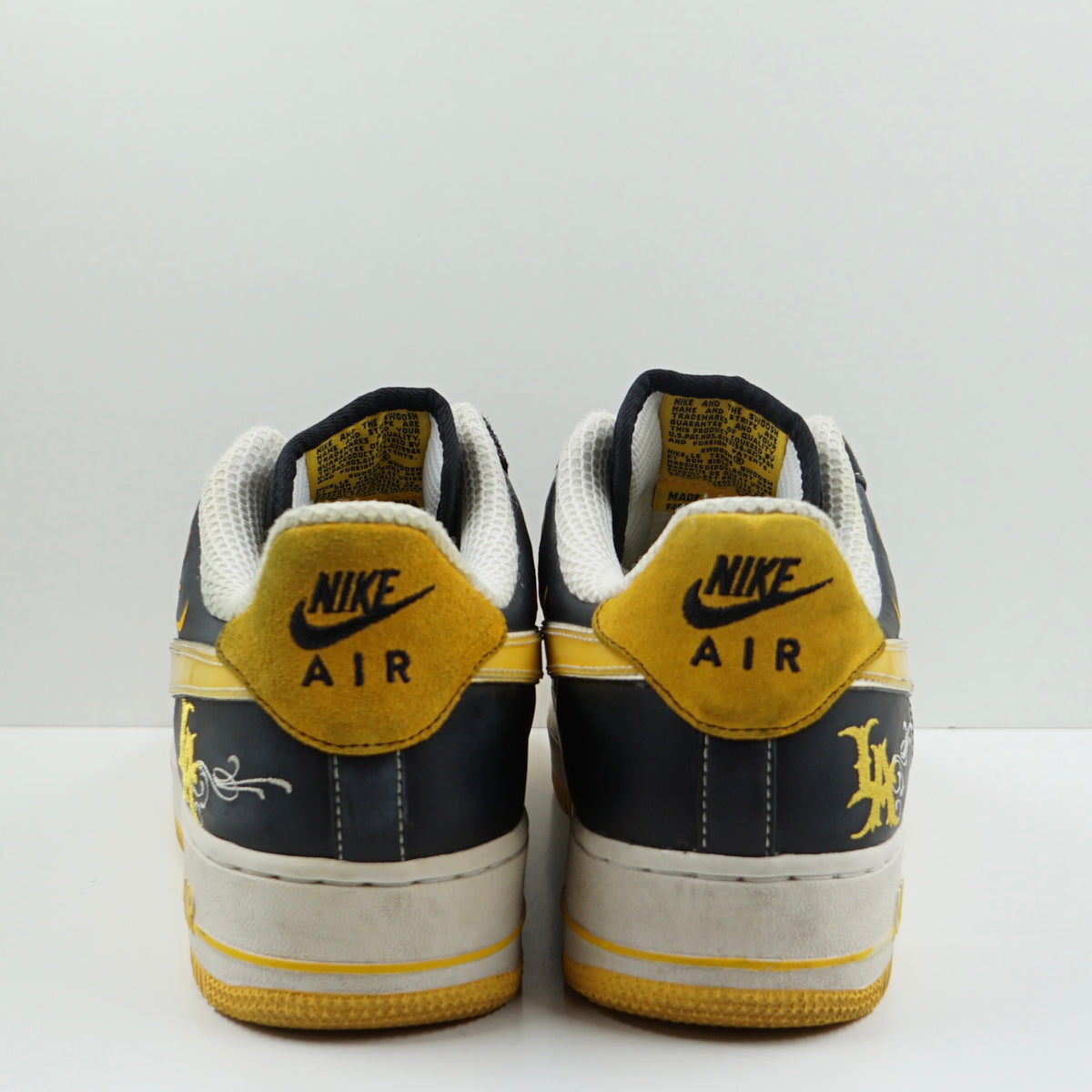 Nike Air Force 1 Low Mr. Cartoon Livestrong (2009)