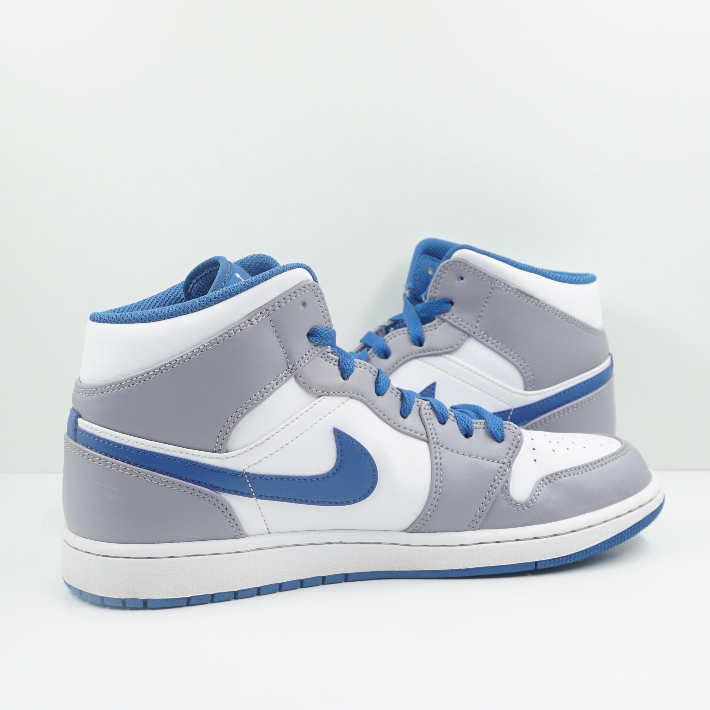 Jordan 1 Mid True Blue