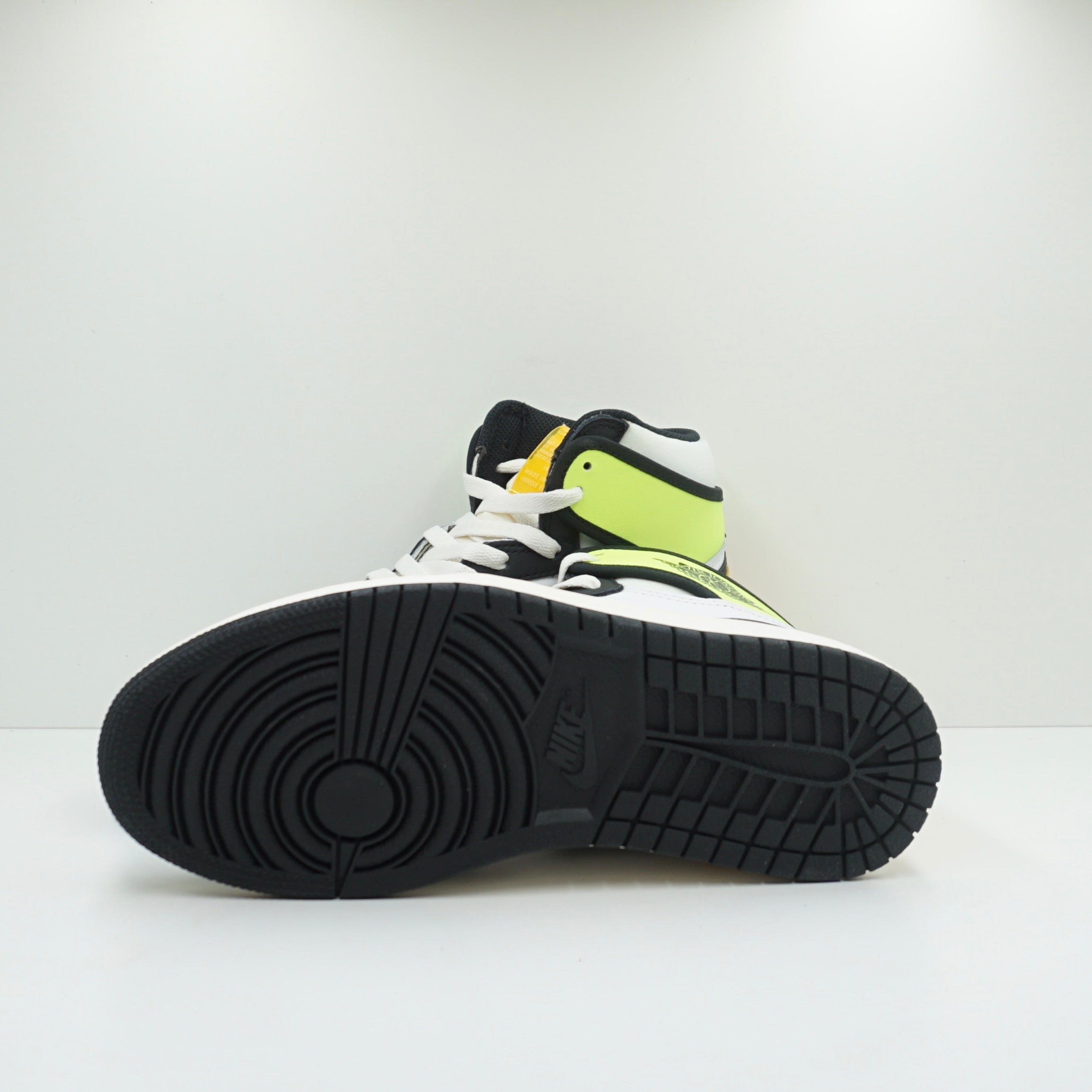 Jordan 1 Retro High White Black Volt University Gold