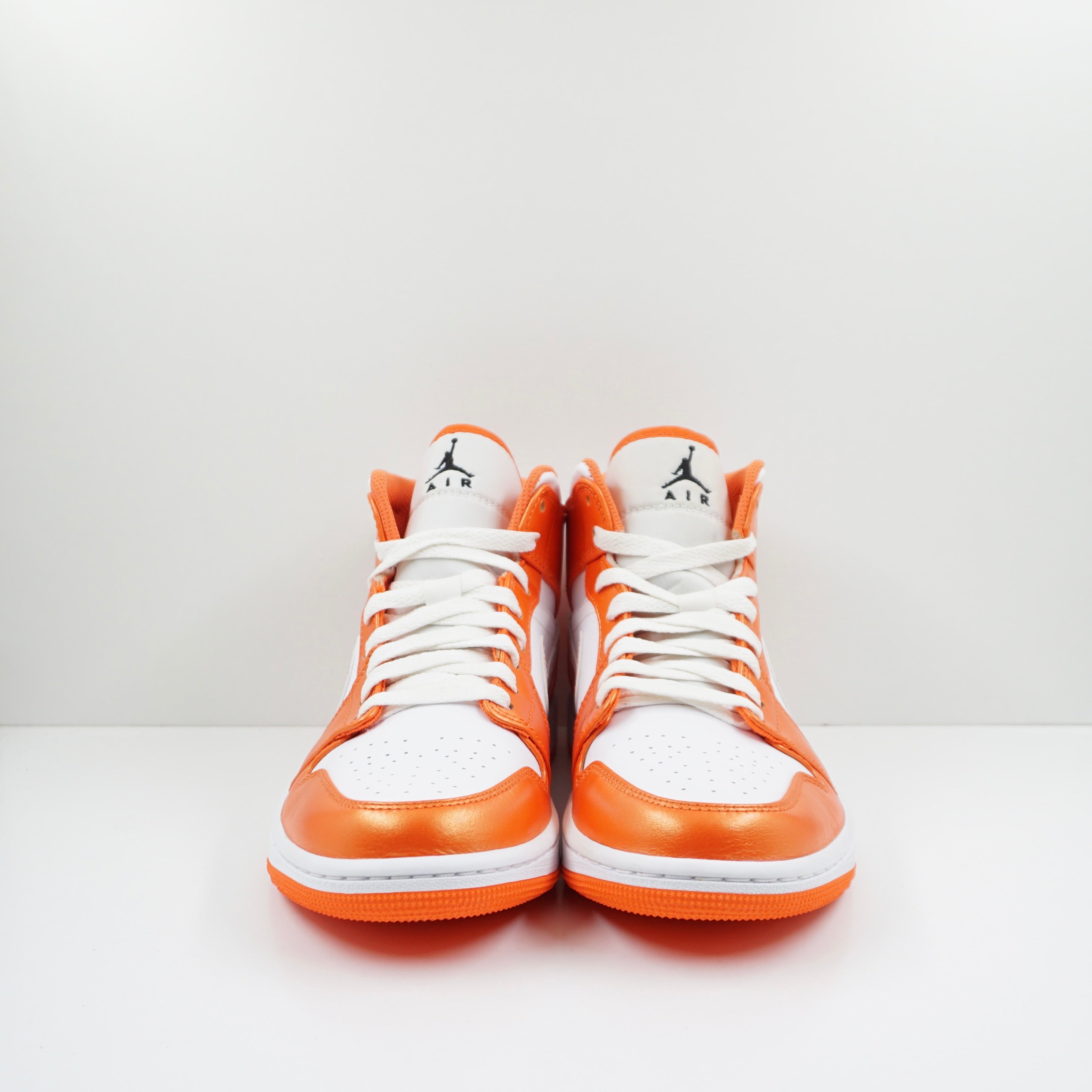 Jordan 1 Mid Metallic Orange