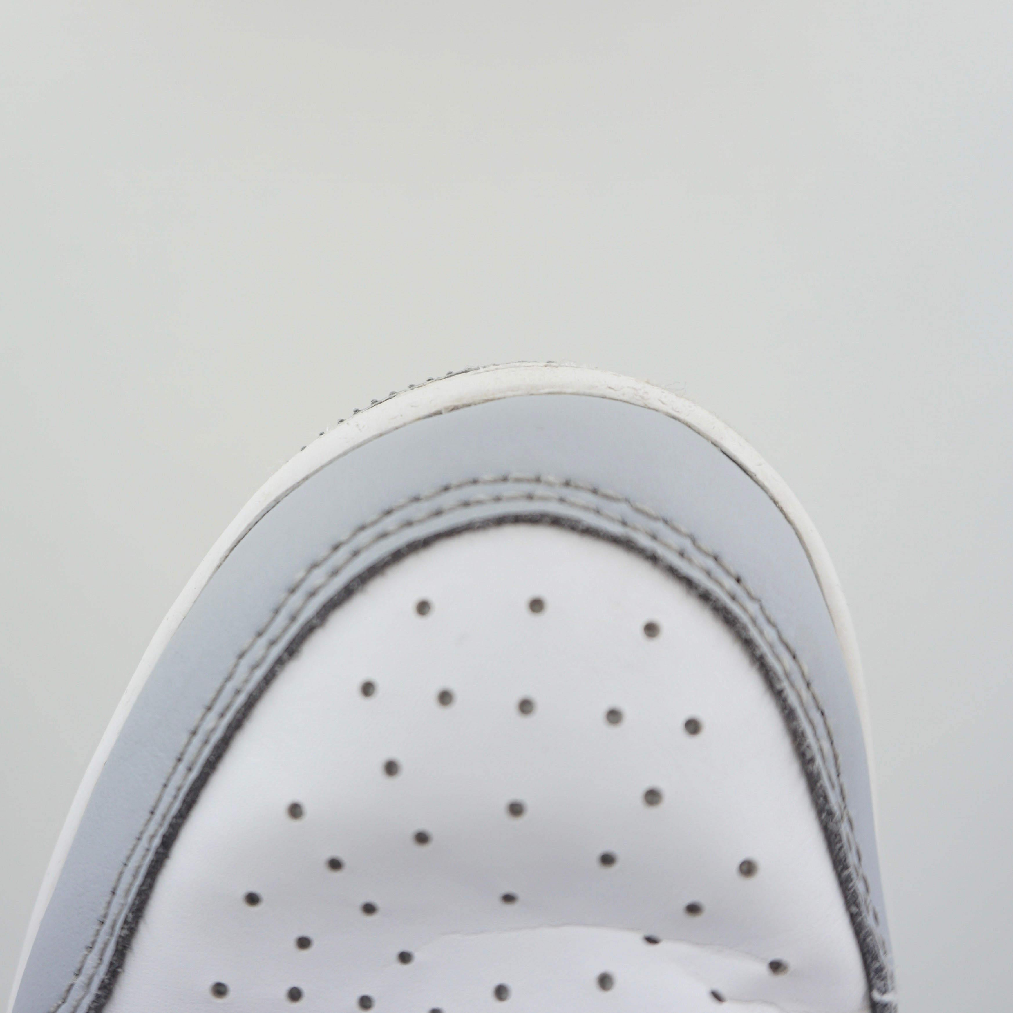 Jordan 1 Mid Wolf Grey Midnight Navy (GS)