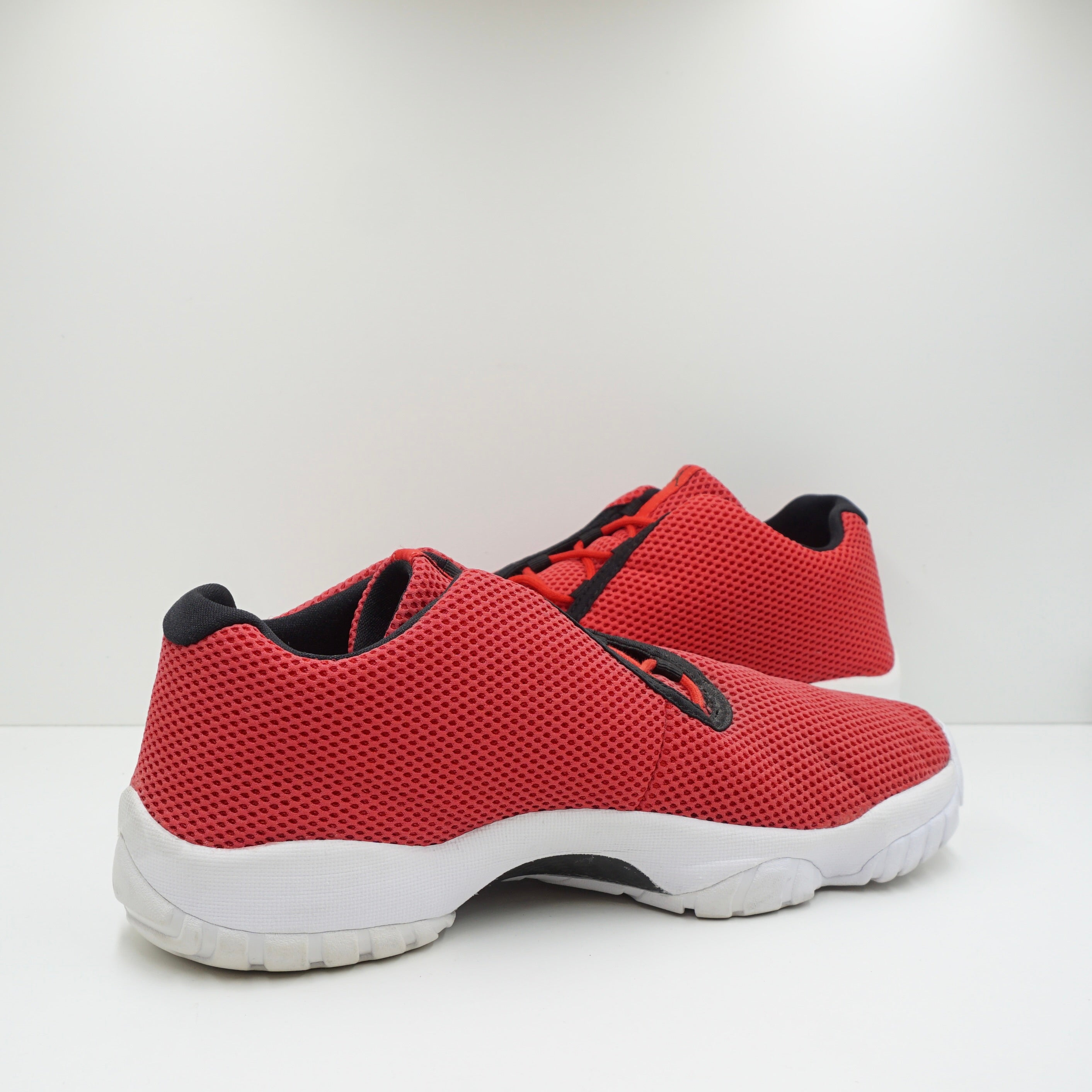Jordan Future Low University Red