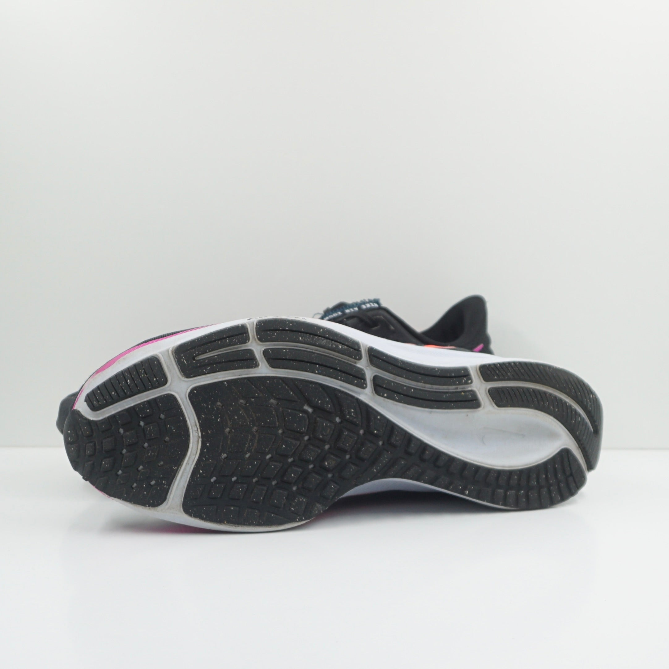 Nike Air Zoom Pegasus 38 Black Hyper Violet