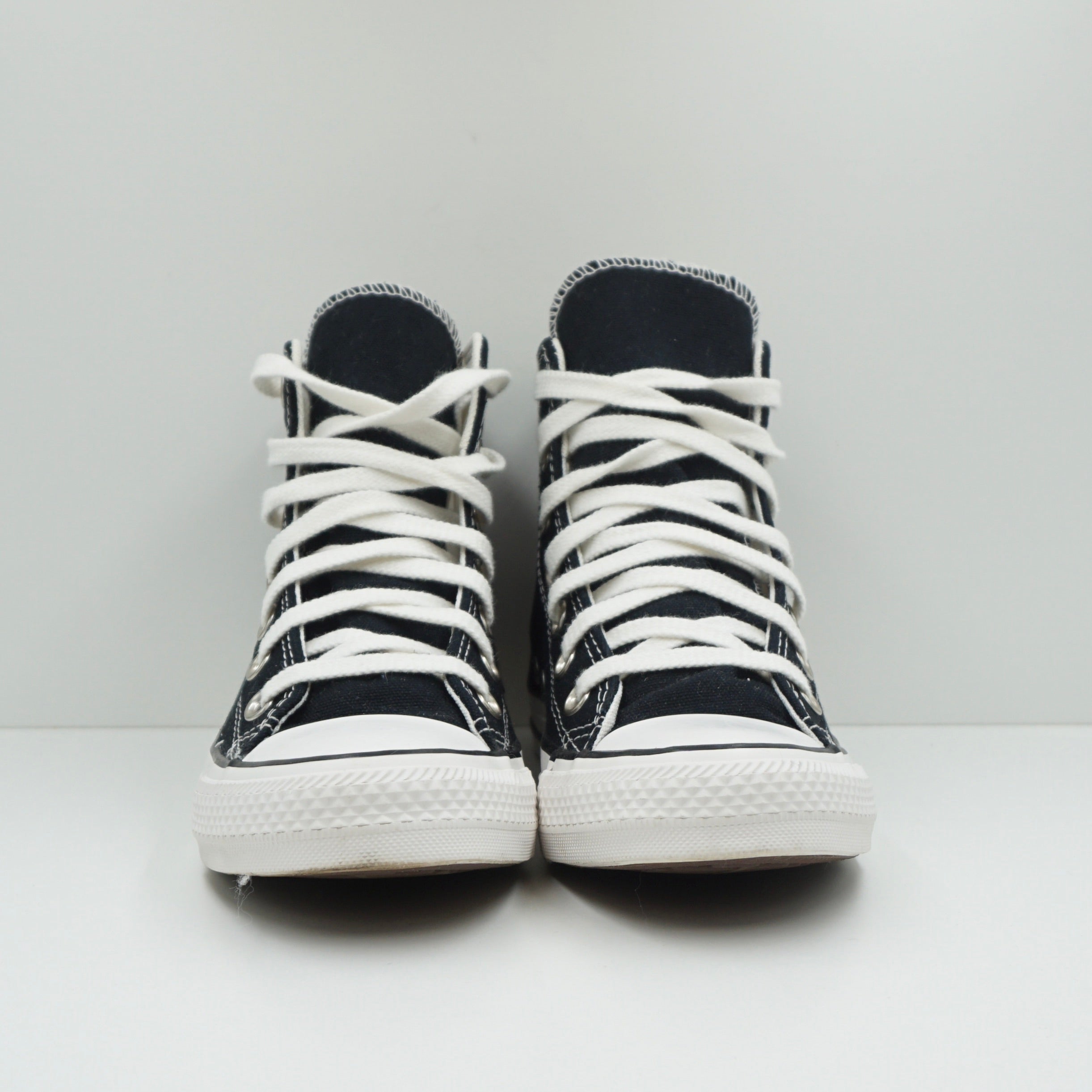 Converse Chuck Taylor All Star High Embroidered Hearts (W)