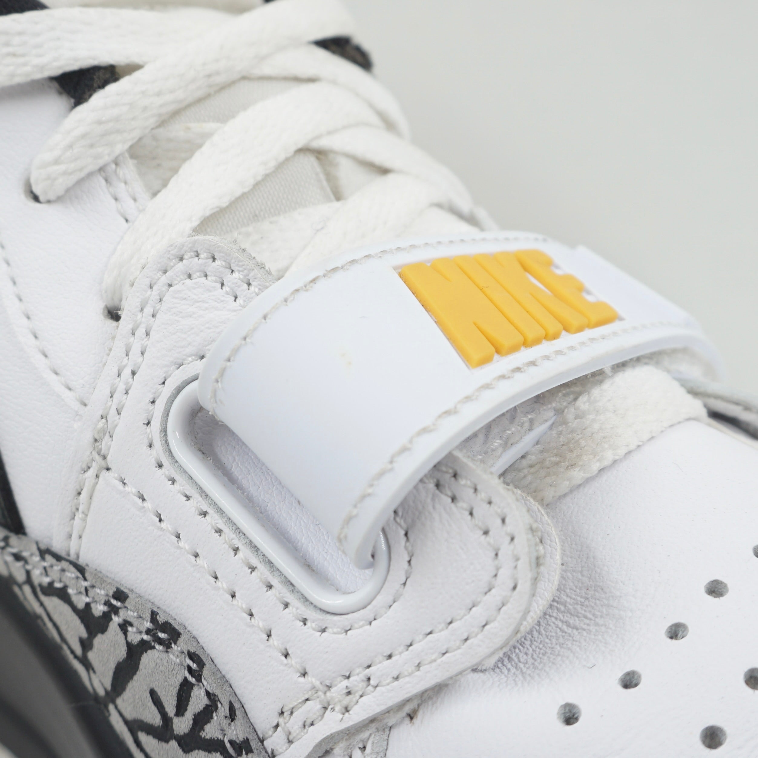 Jordan Legacy 312 Low Yellow Ochre