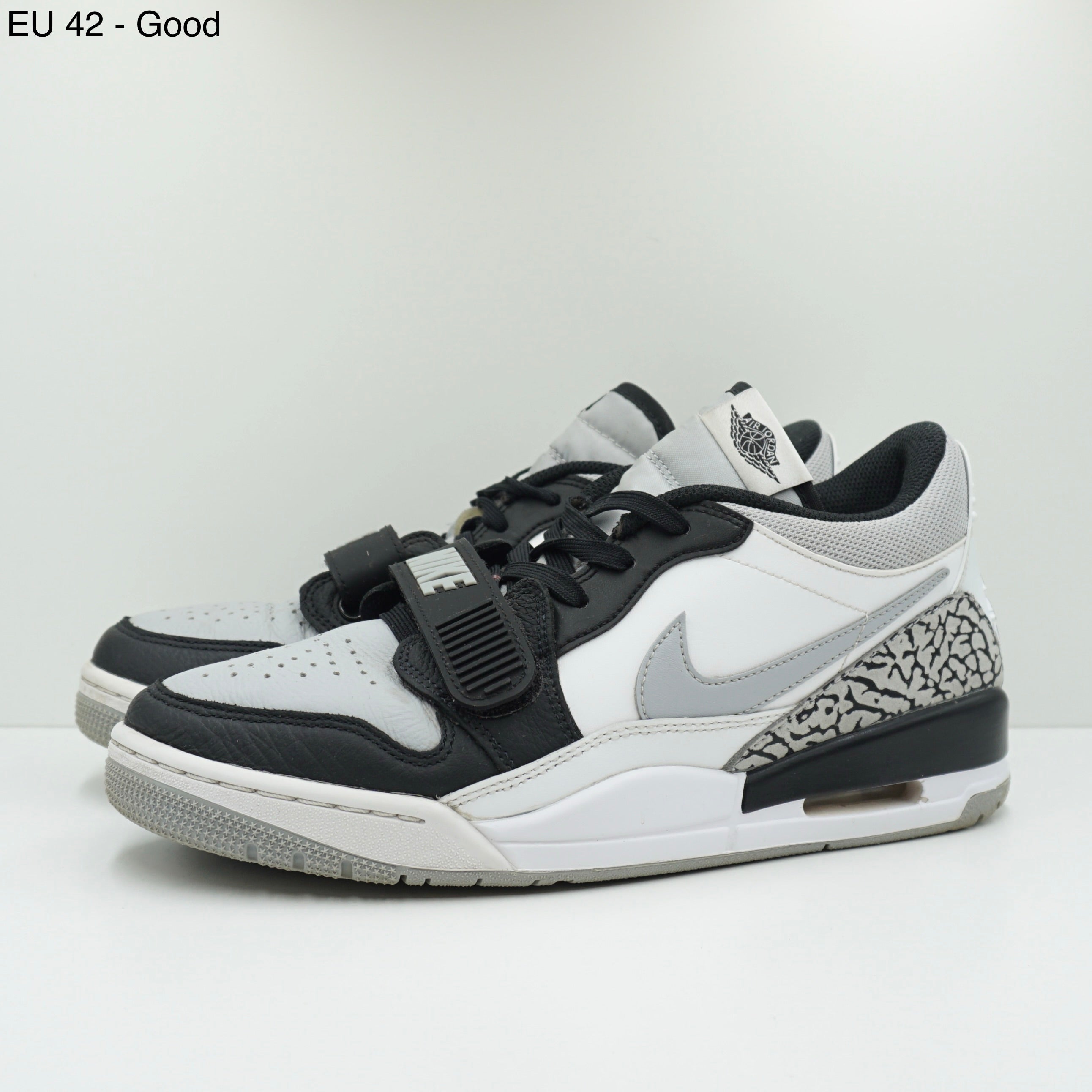 Jordan Legacy 312 Low Light Smoke Grey