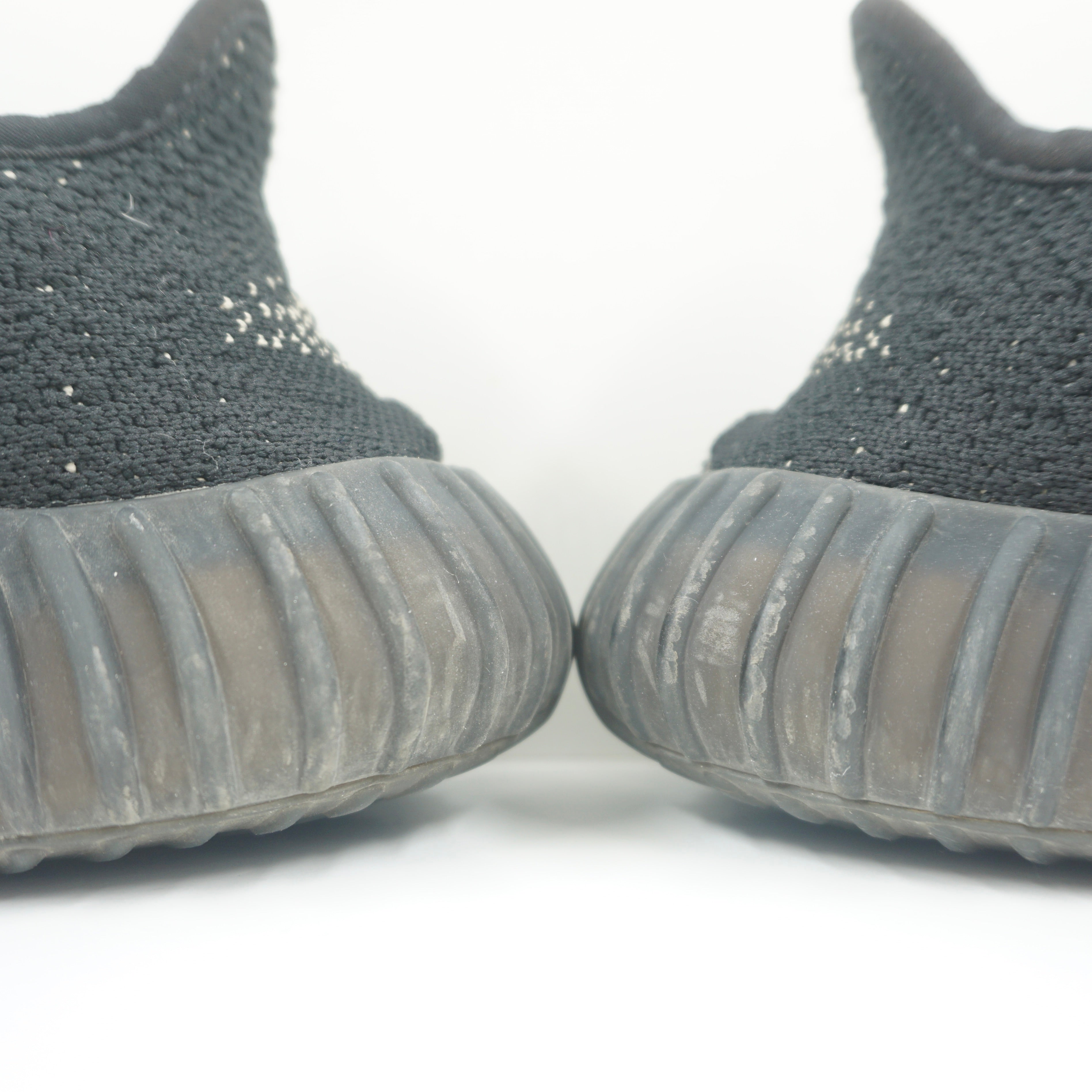 Adidas Yeezy Boost 350 V2 Core Black White (2016/2022)