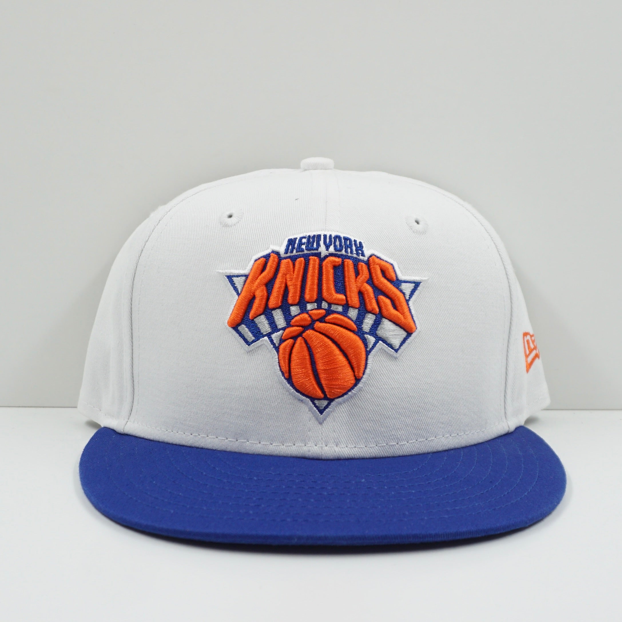 New Era New York Knicks White Snapback Cap