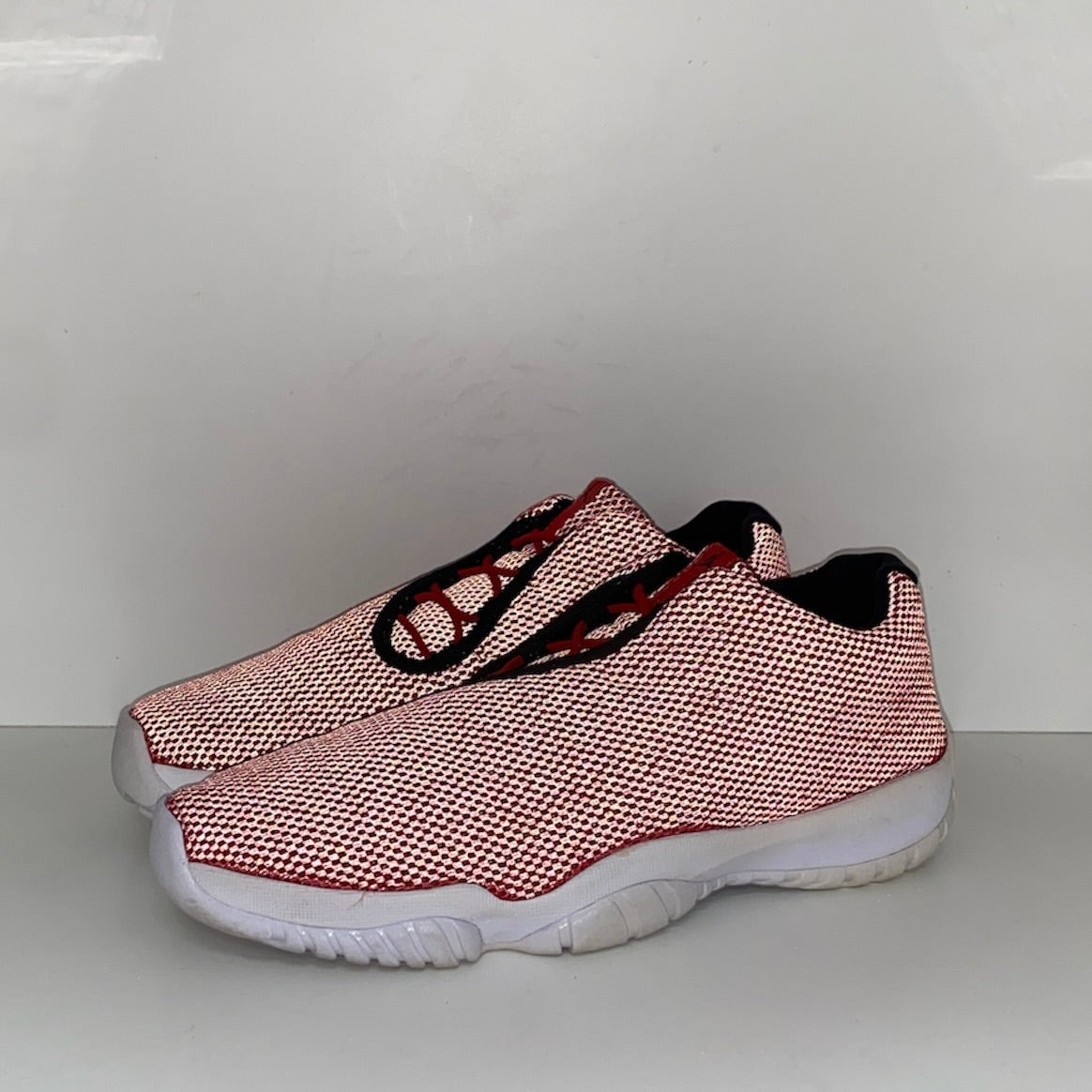 Jordan Future Low University Red