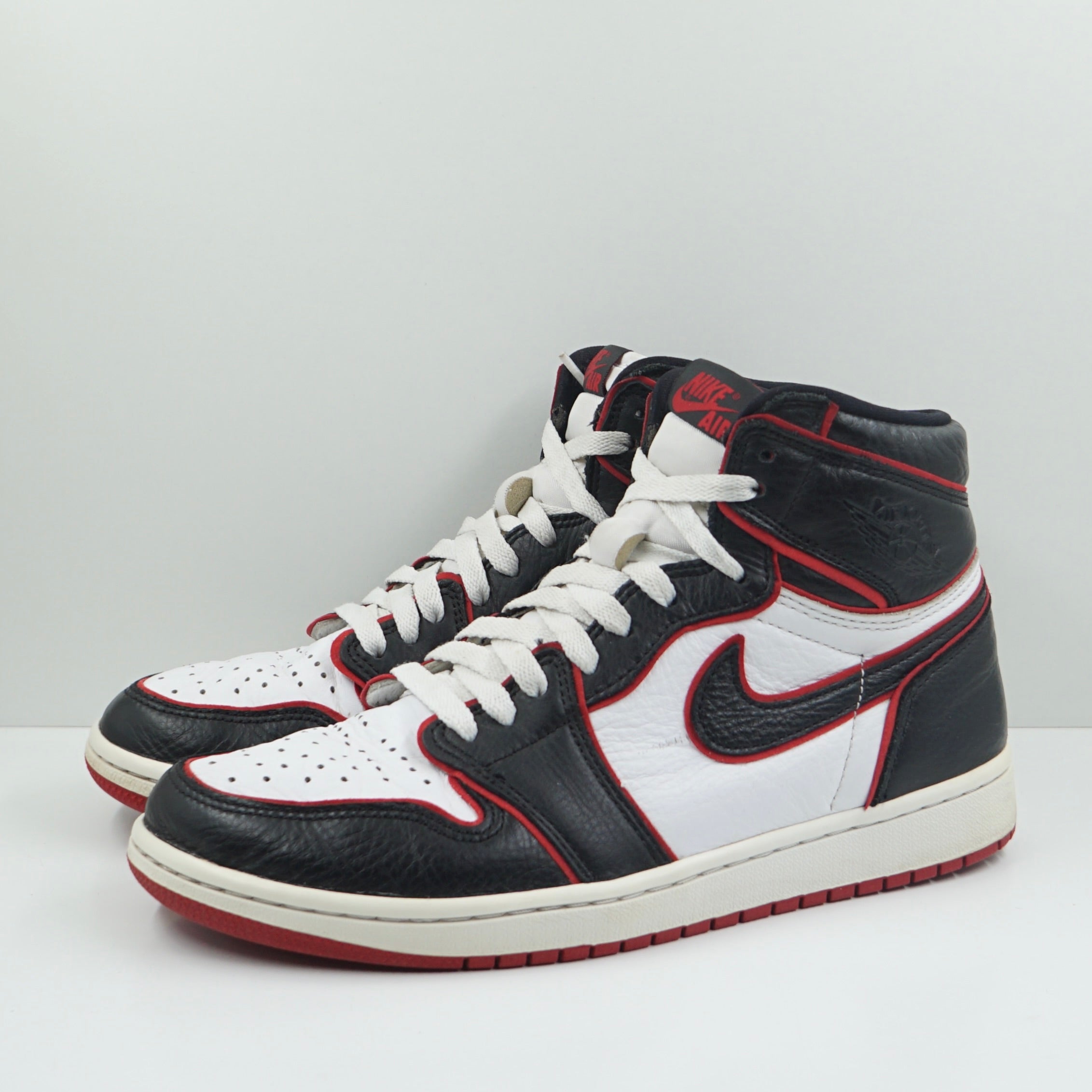 Jordan 1 Retro High Bloodline