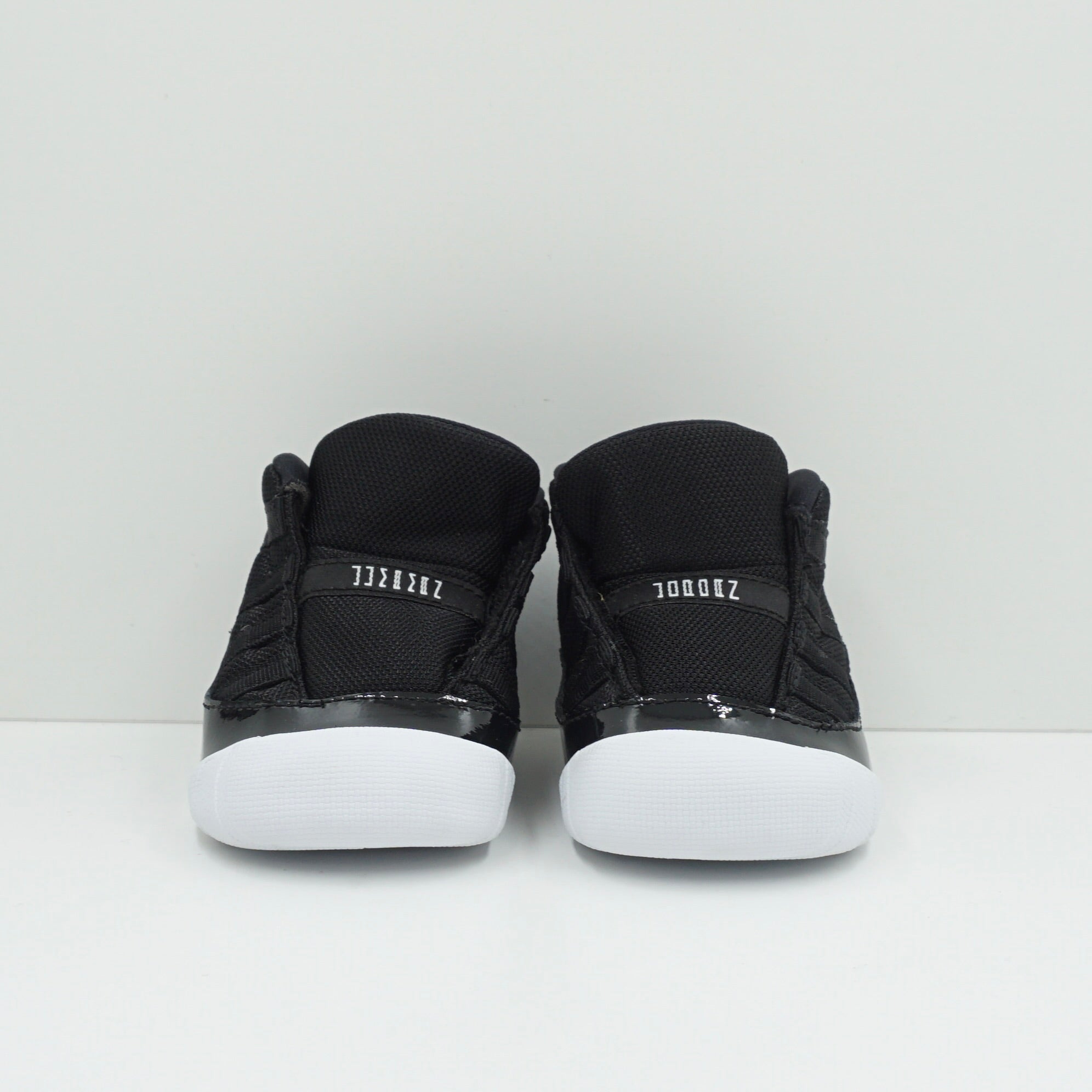 Jordan 11 Crib Bootie 72-10 (I)