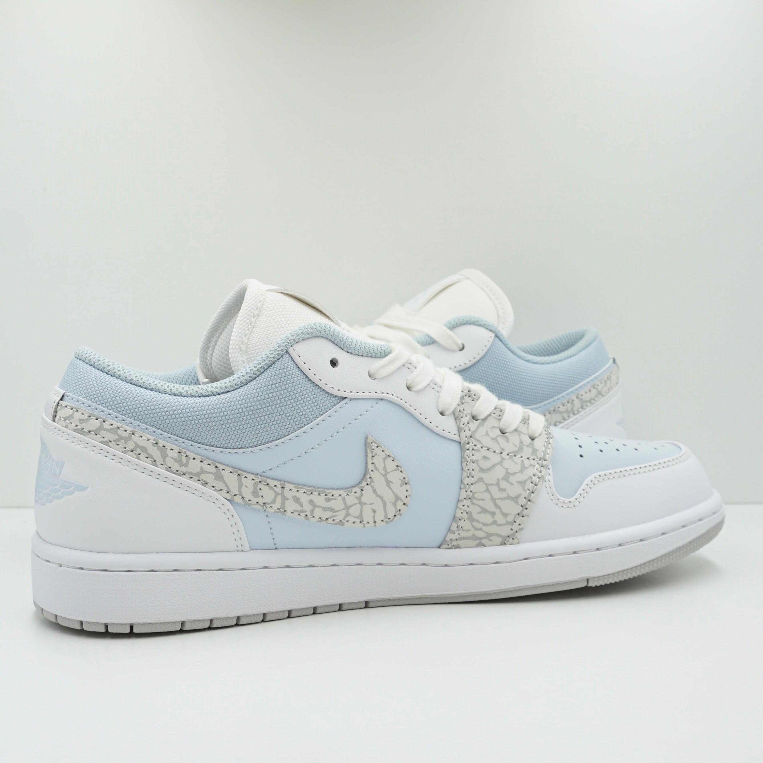 Jordan 1 Low SE Blue Tint Elephant Print