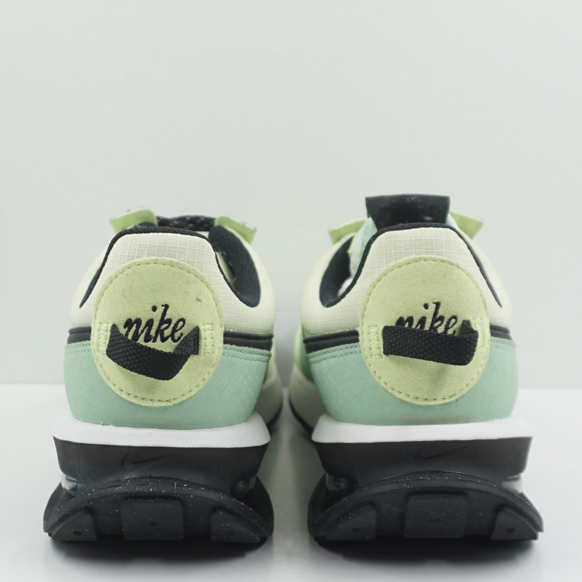 Nike Air Max Pre-Day Light Liquid Lime