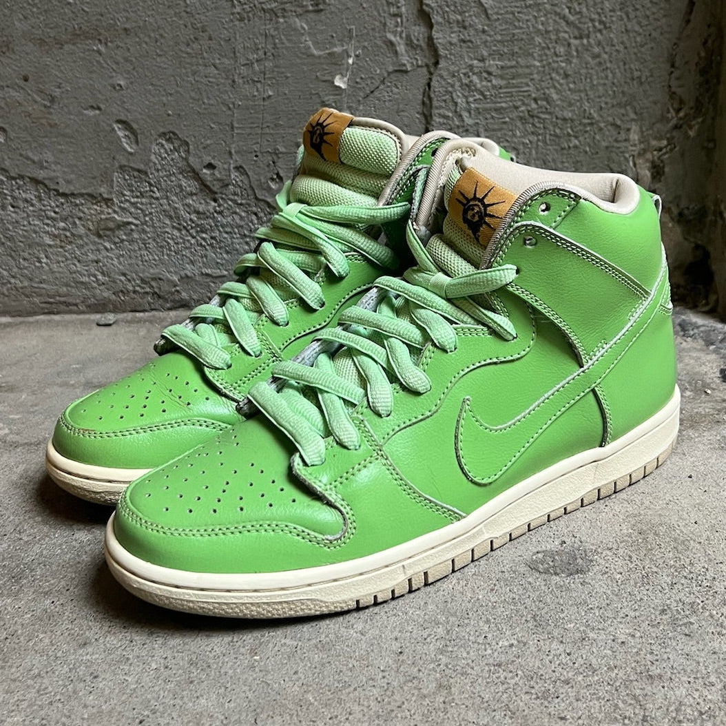 Nike Dunk SB High Statue of Liberty
