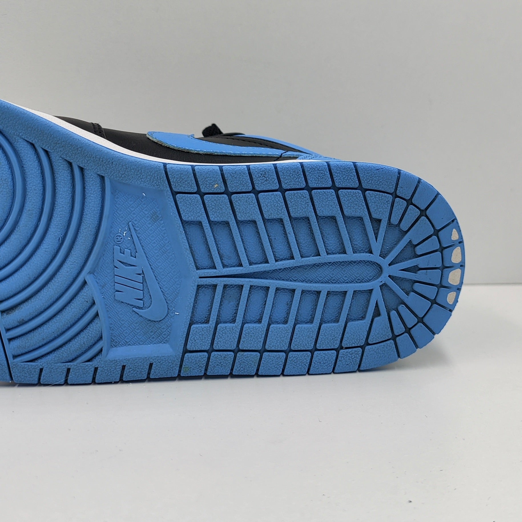 Jordan 1 Low Black University Blue