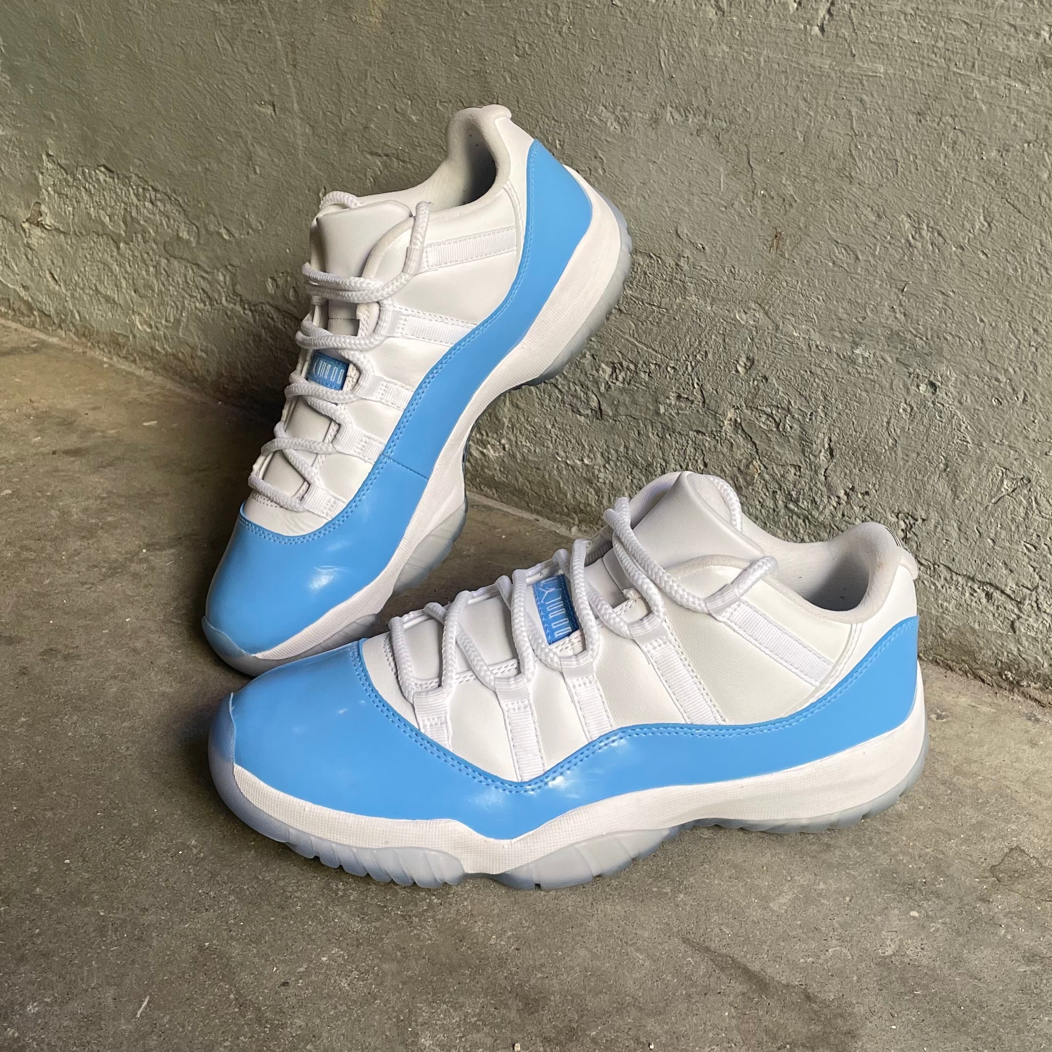 Jordan 11 Retro Low University Blue (2017)