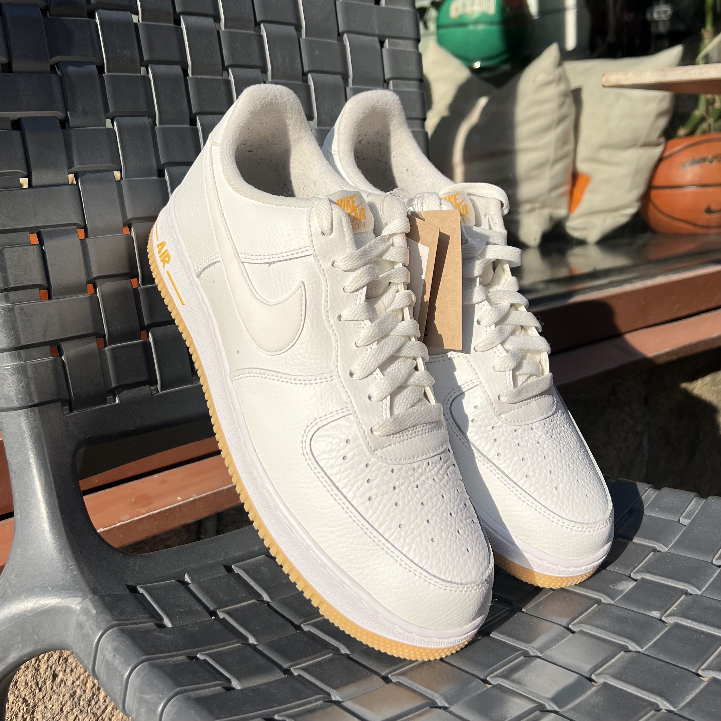 Nike Air Force 1 Low 07 White University Gold Gum