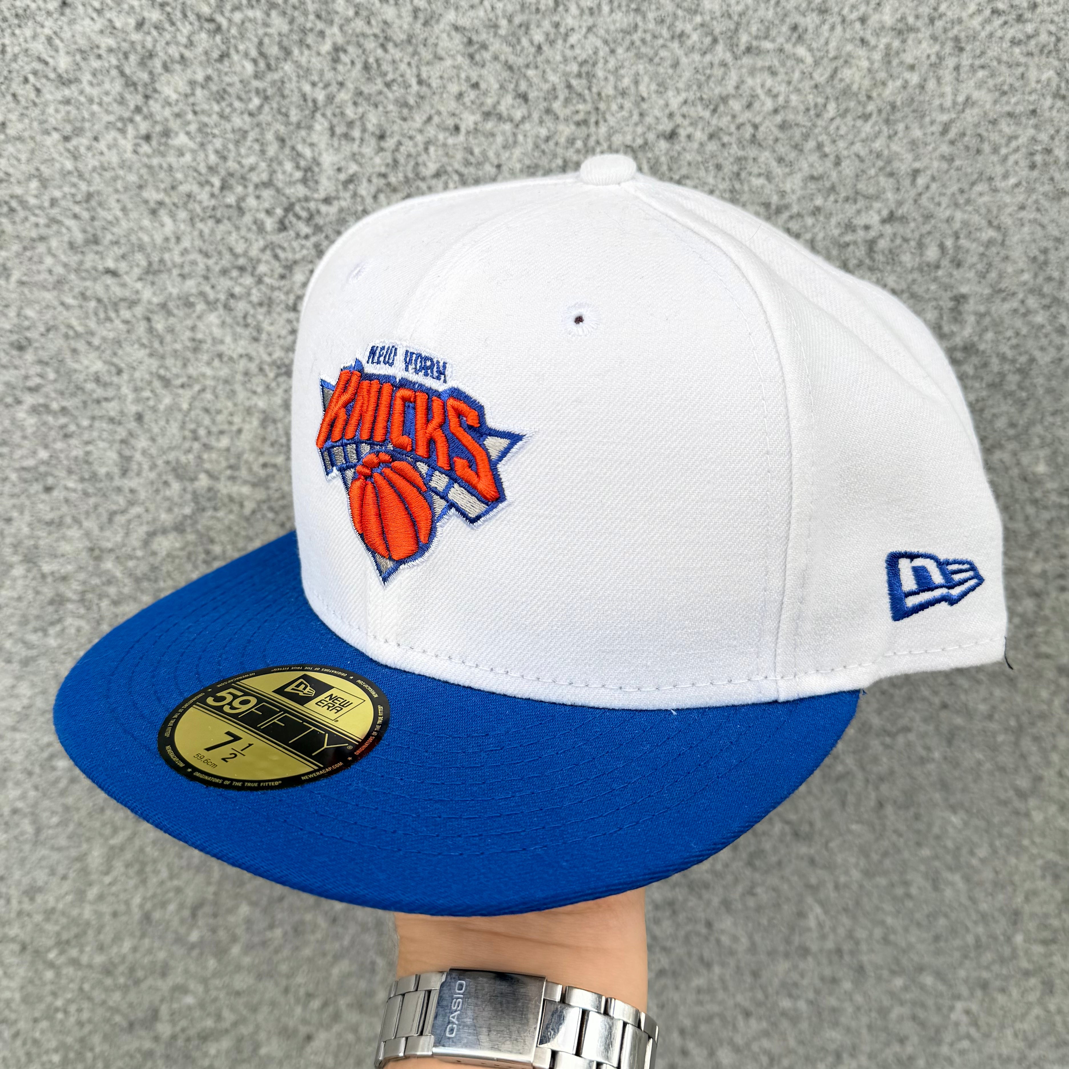 New Era Knicks White Blue Fitted Cap