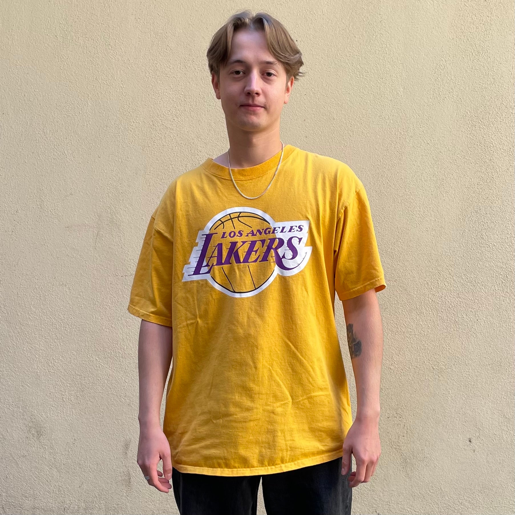 Majestic Hardwood Classics Los Angeles Lakers Johnson #32 Yellow Tshirt