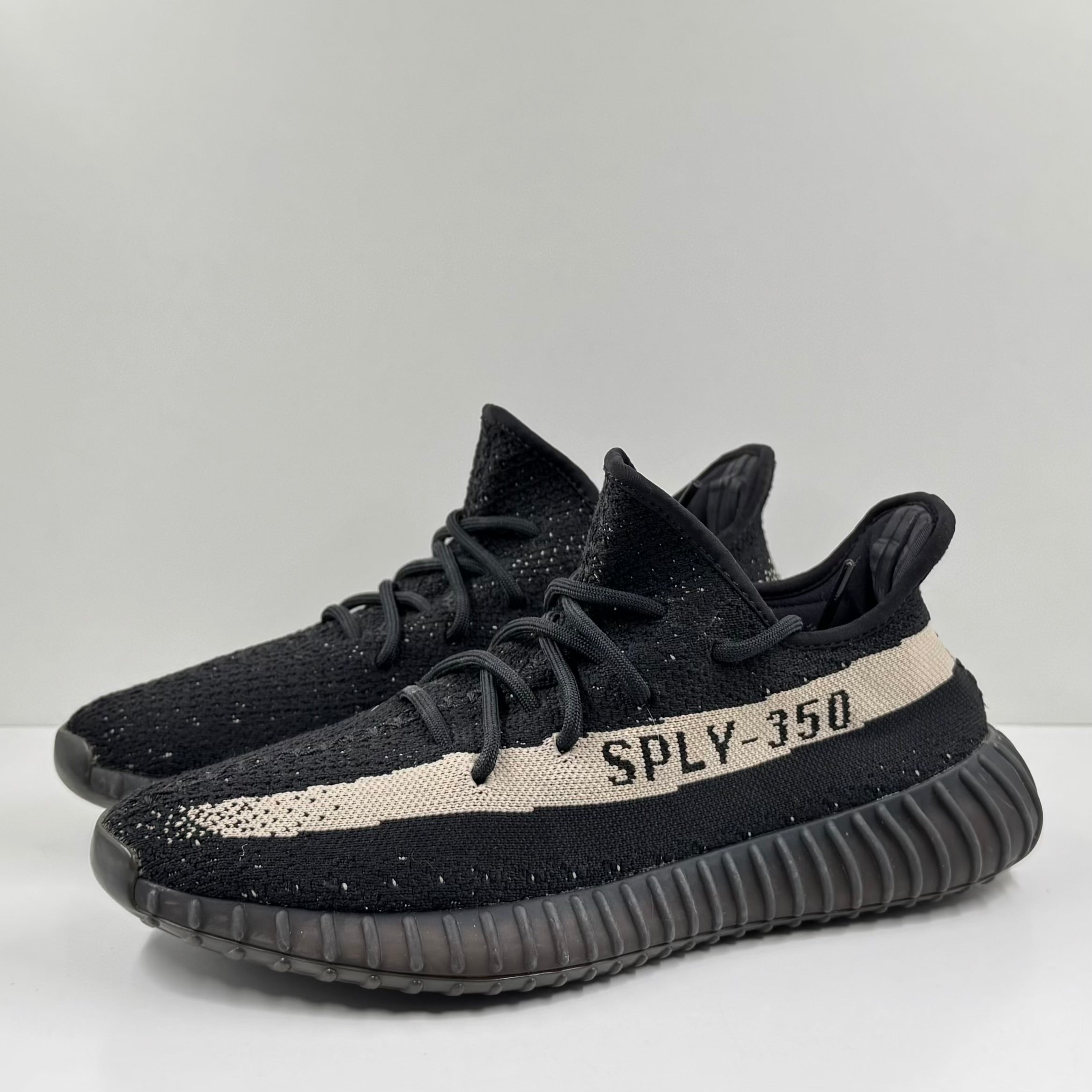 Adidas Yeezy Boost 350 V2 Core Black White (2016/2022)