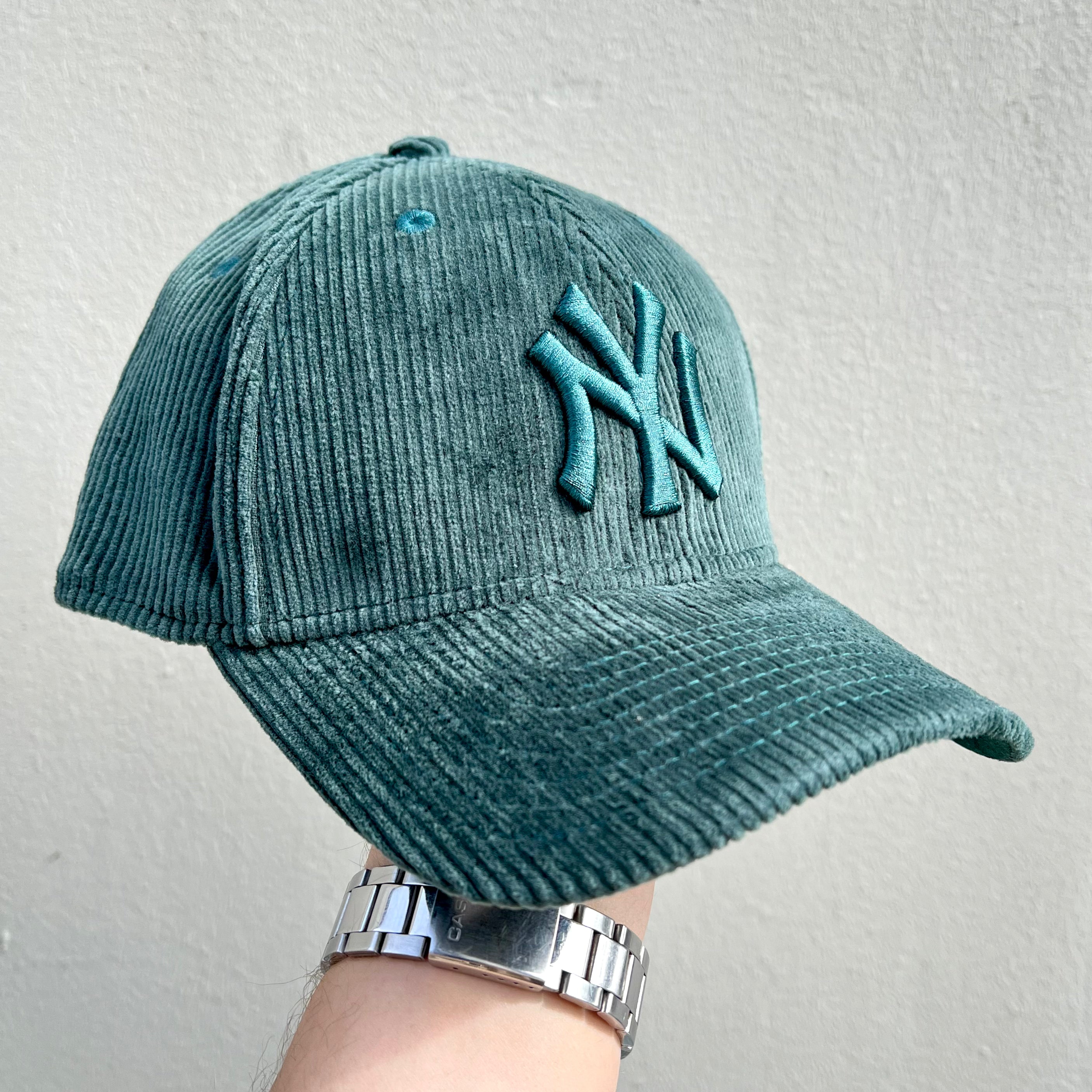 New Era New York Yankees Green Corduroy Fitted Cap