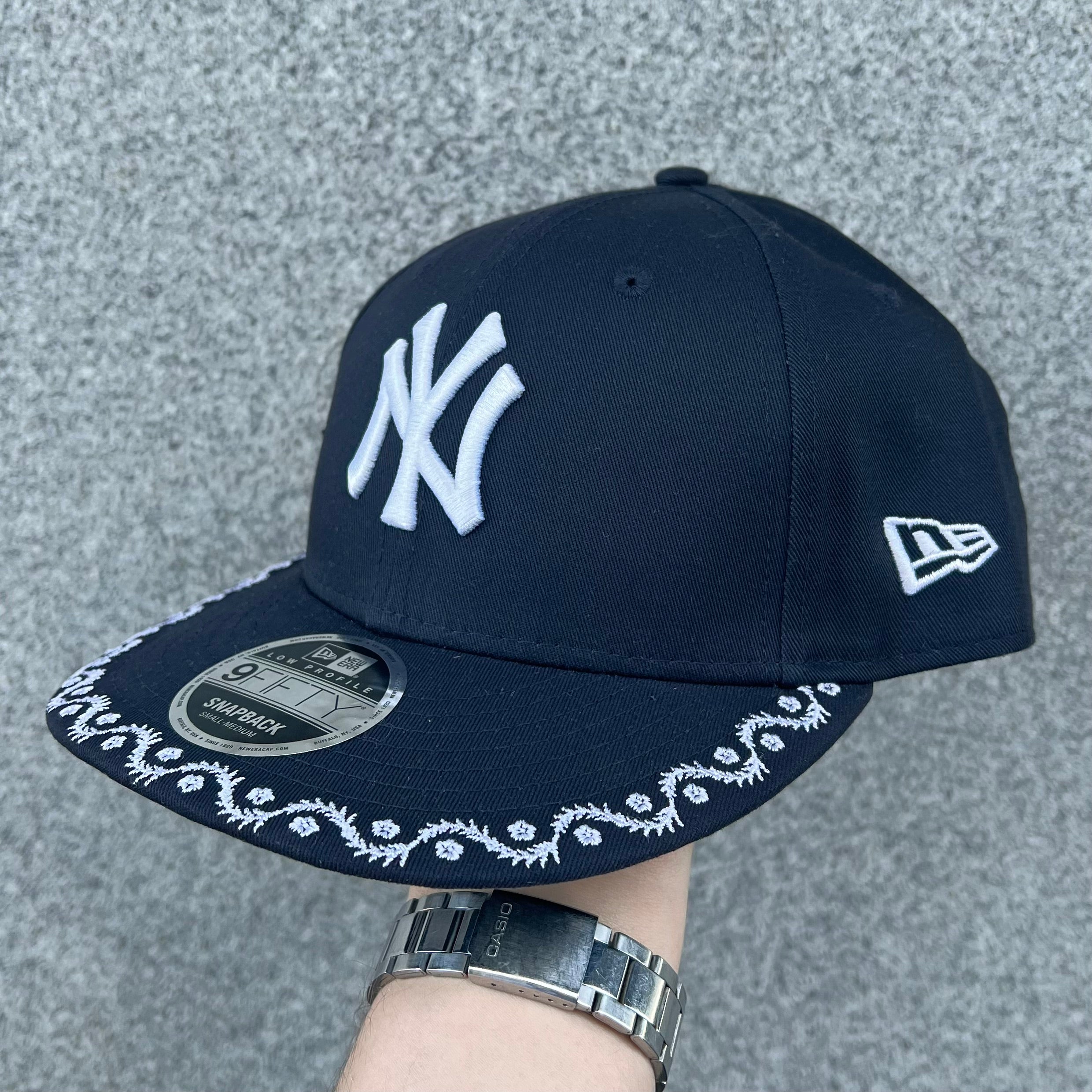 New Era New York Yankees Navy Floral Low Profile Snapback Cap