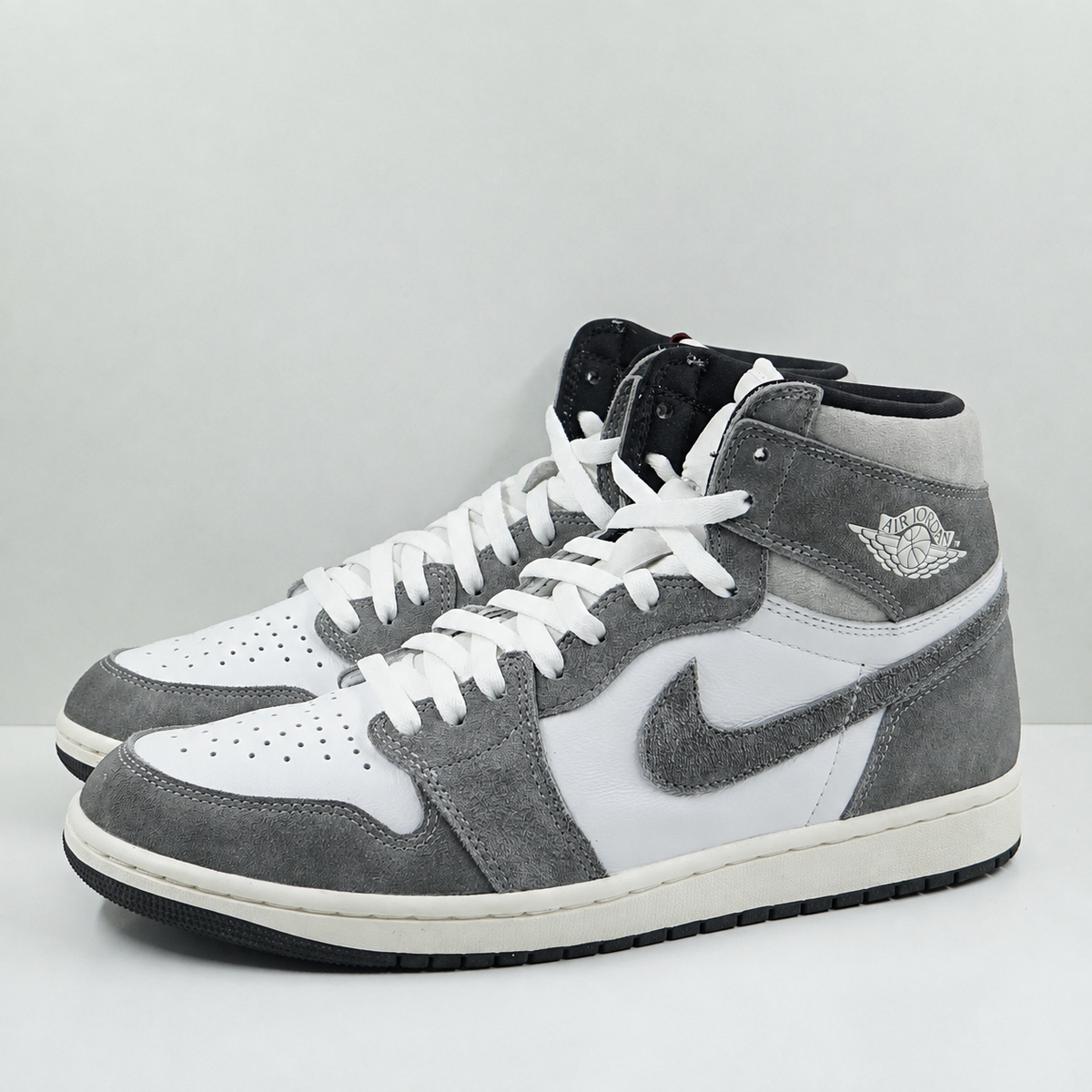 Jordan 1 Retro High OG Washed Black