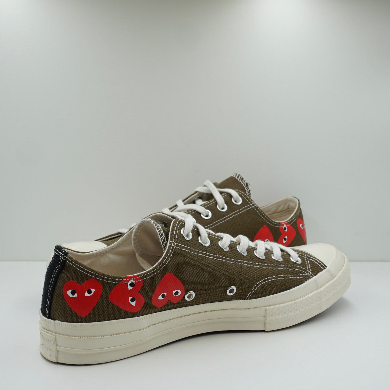 Converse Chuck Taylor Low x Comme Des Garçons Play Multiple Hearts Khaki