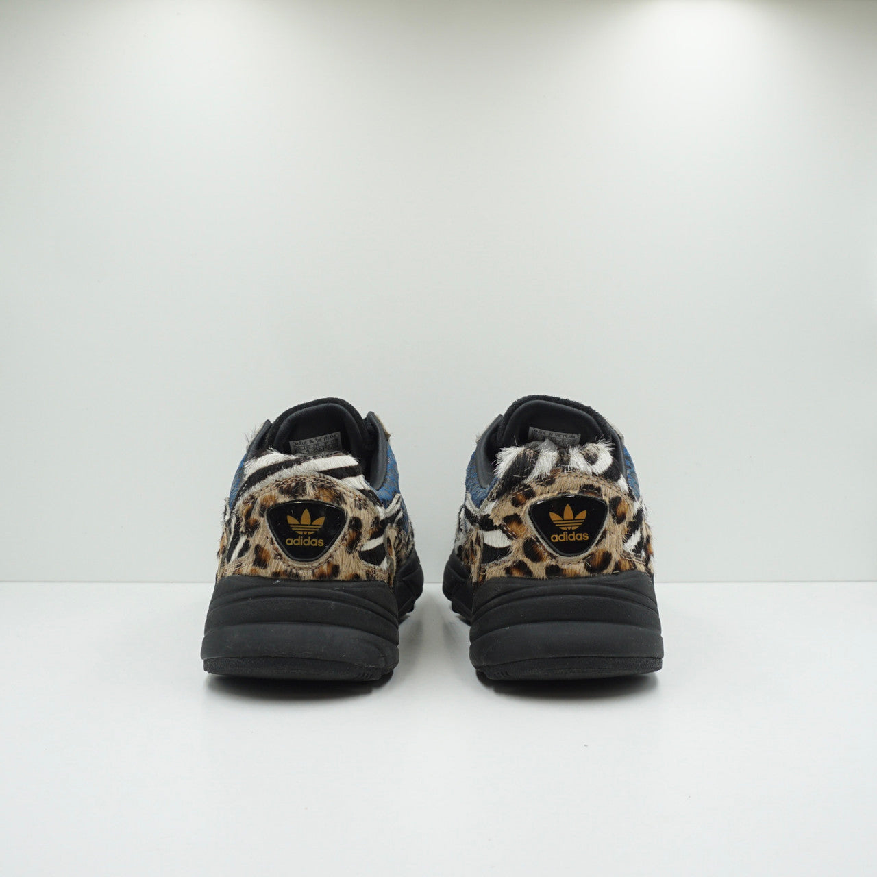 Adidas Falcon Leopard (W)