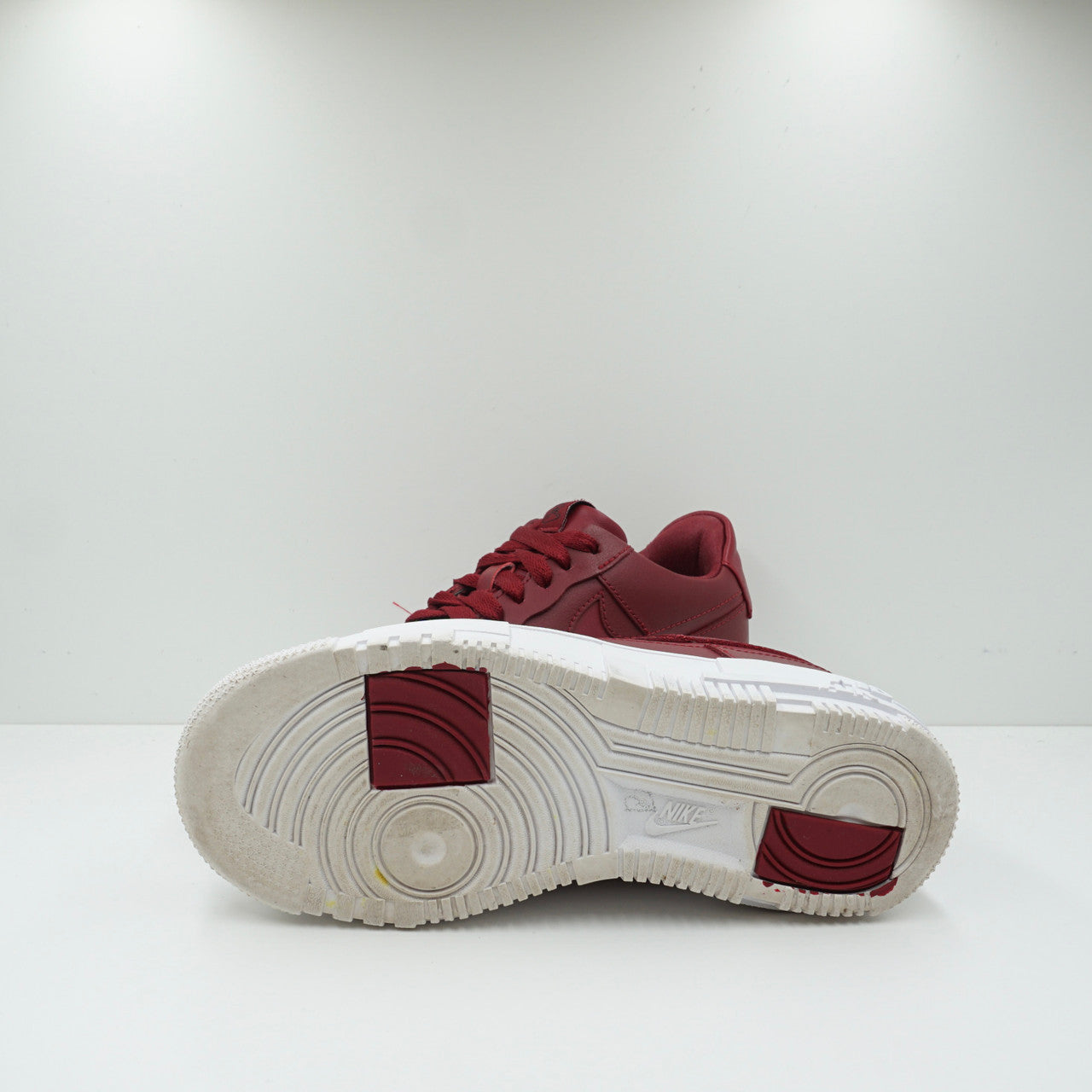 Nike Air Force 1 Pixel Low Team Red (W)