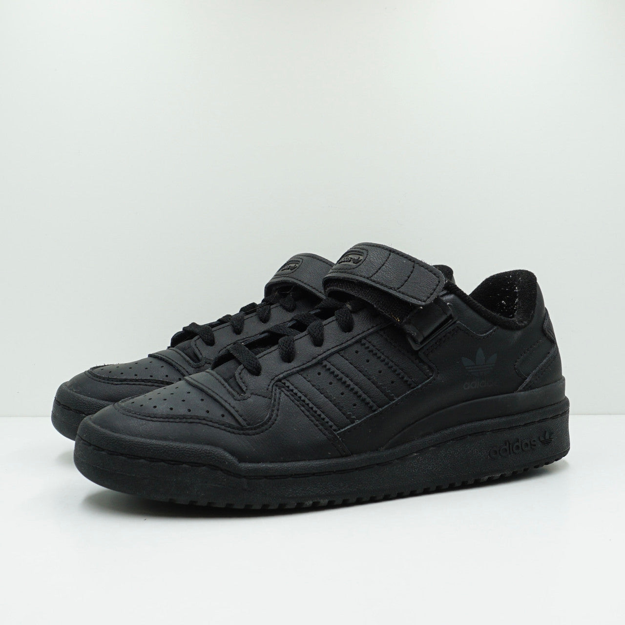Adidas Forum Low Triple Black