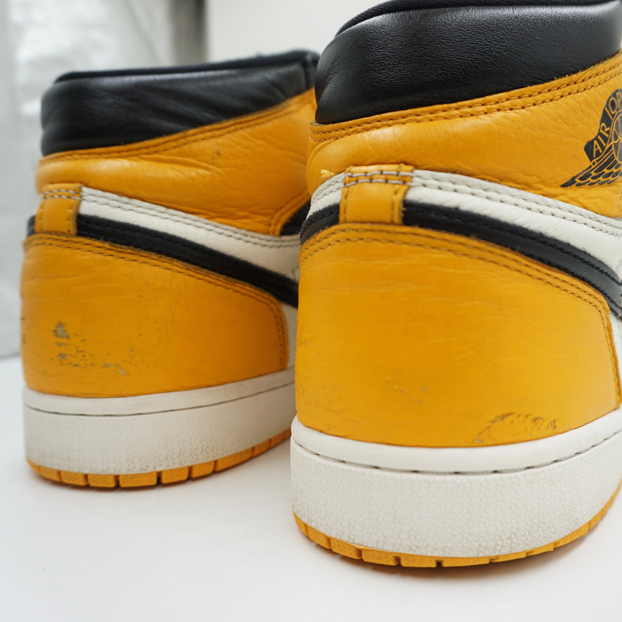 Jordan 1 Retro High OG Yellow Toe Taxi (2022)