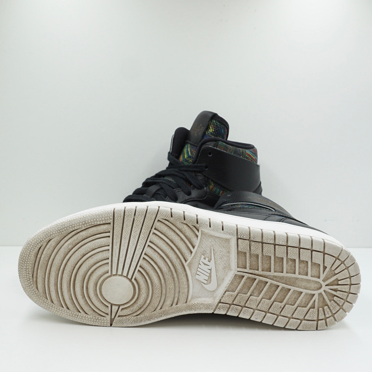 Jordan 1 Retro Nouveau BHM (2016)