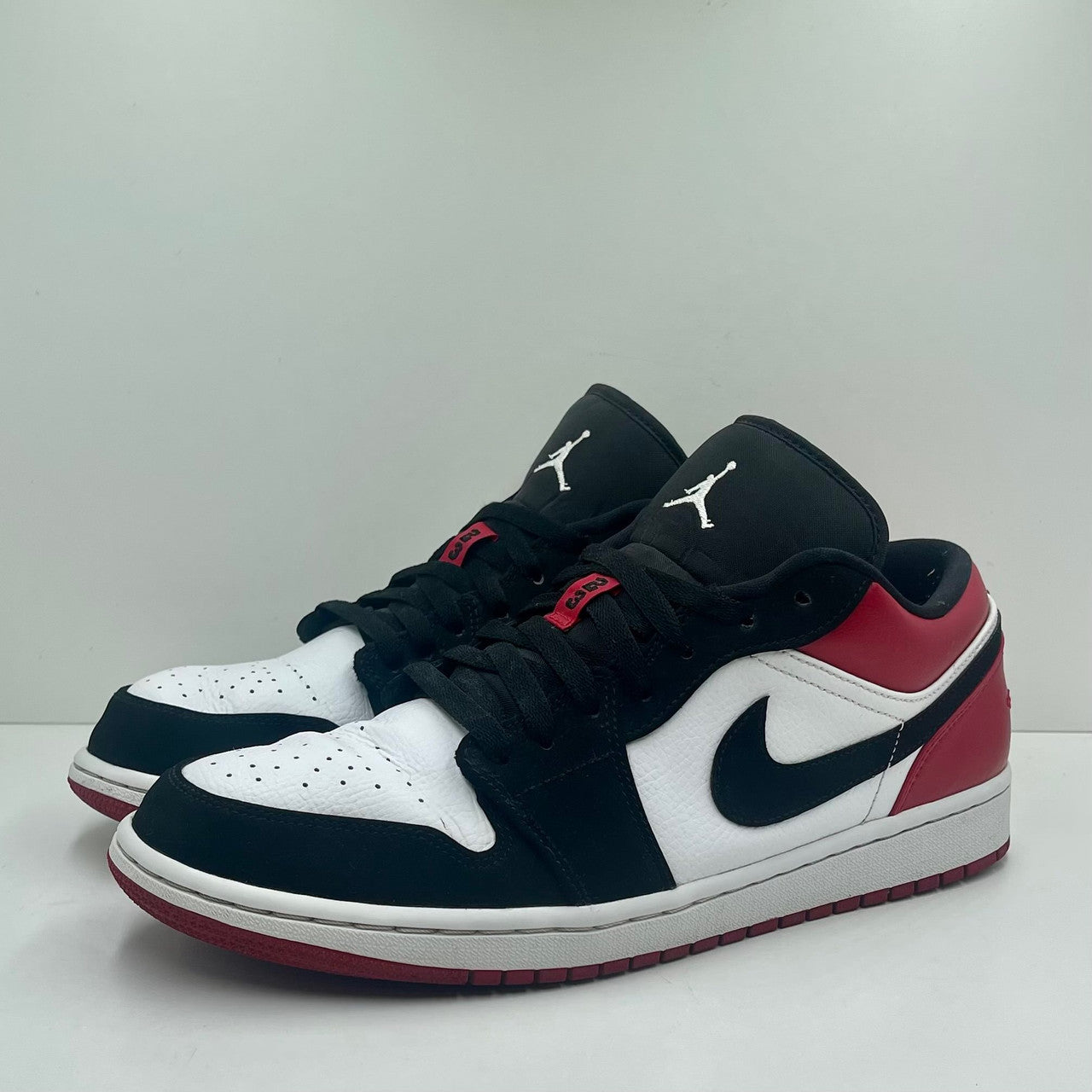 Jordan 1 Low Black Toe