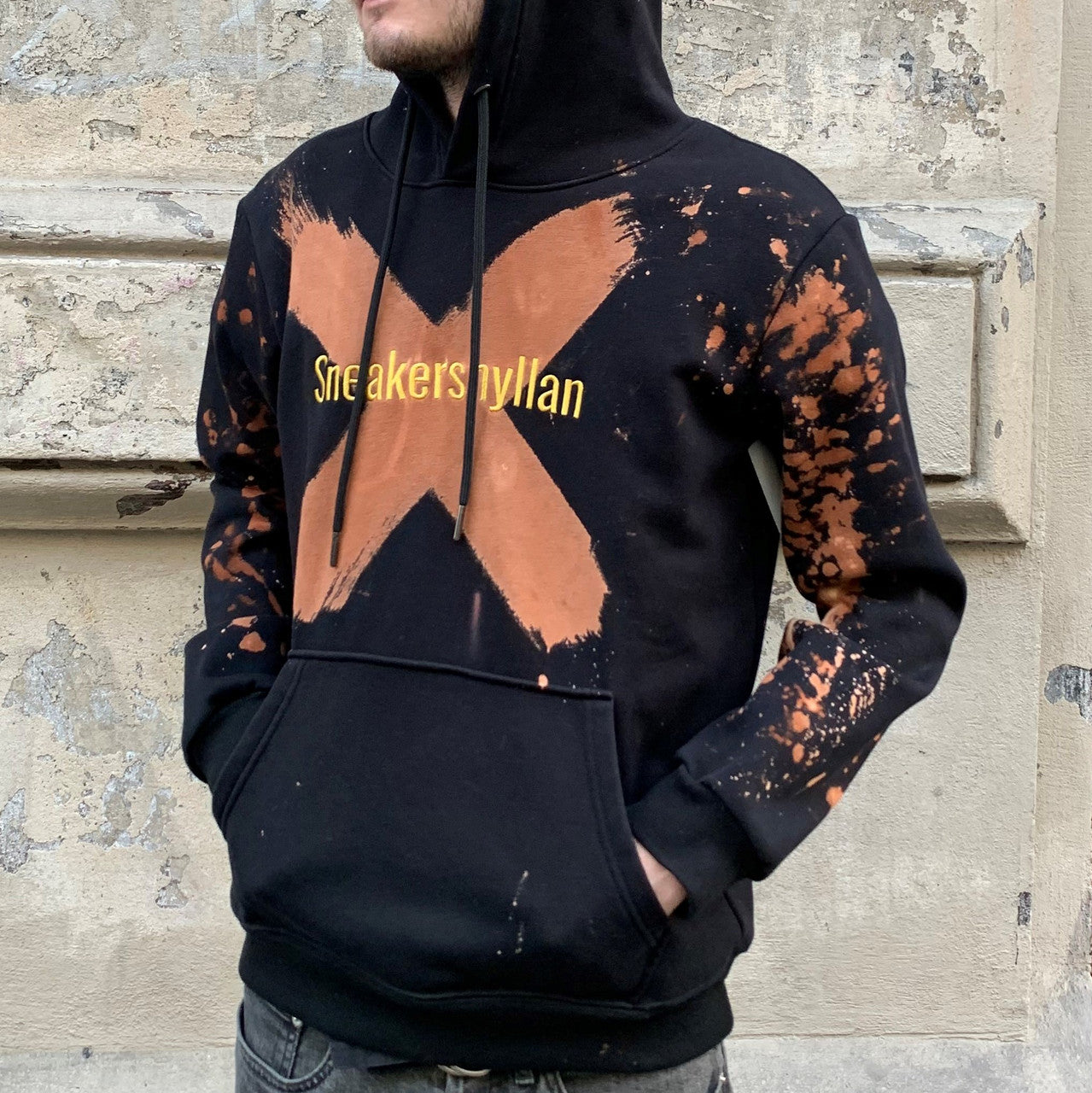 Sneakershyllan Dyed Hoodie