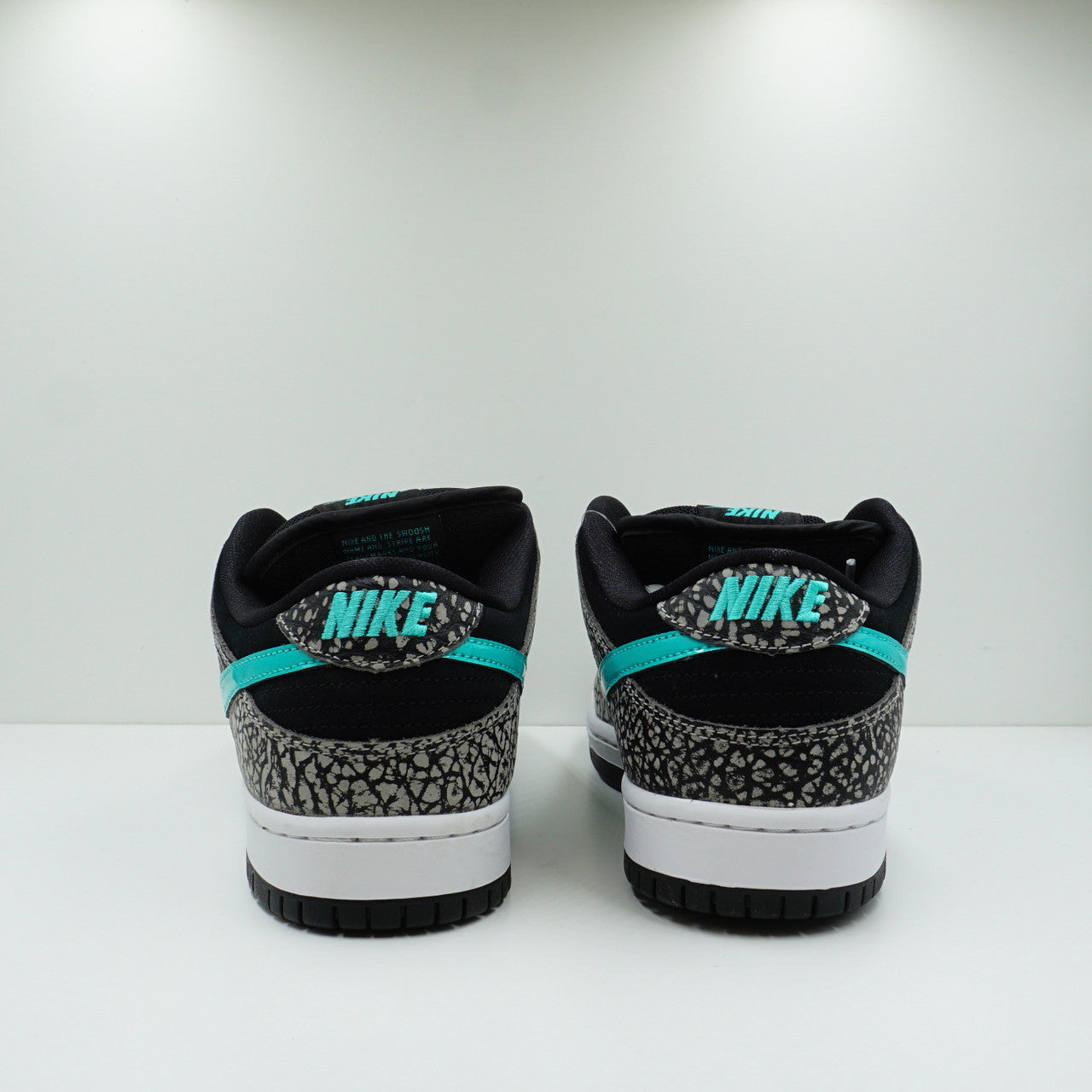 Nike SB Dunk Low Atmos Elephant