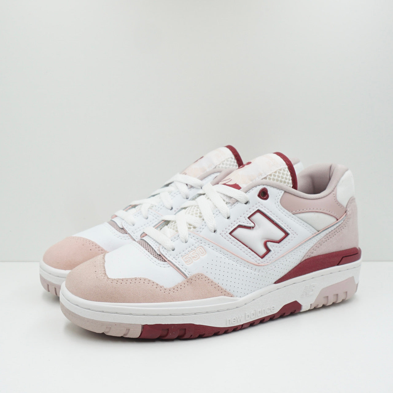 New Balance 550 White Scarlett (W)