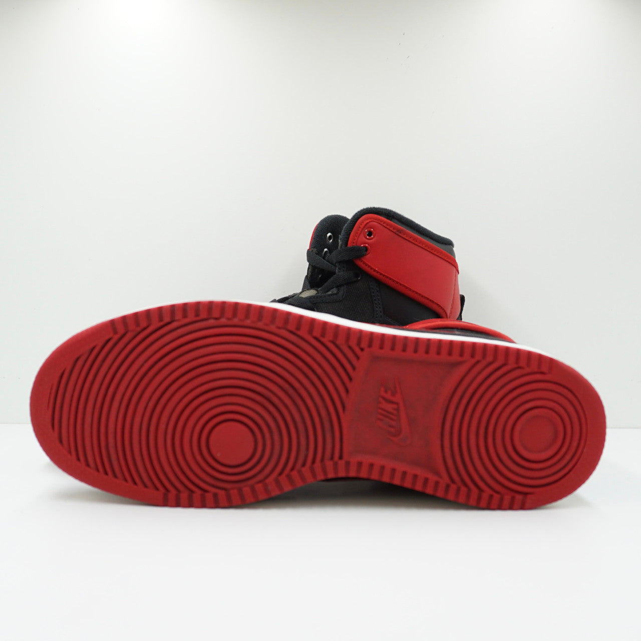 Jordan 1 Retro KO Bred