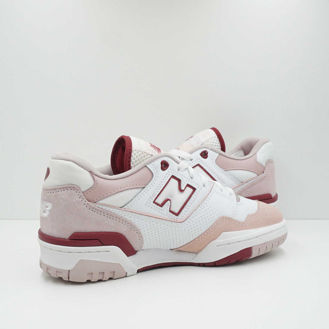New Balance 550 White Scarlett (W)