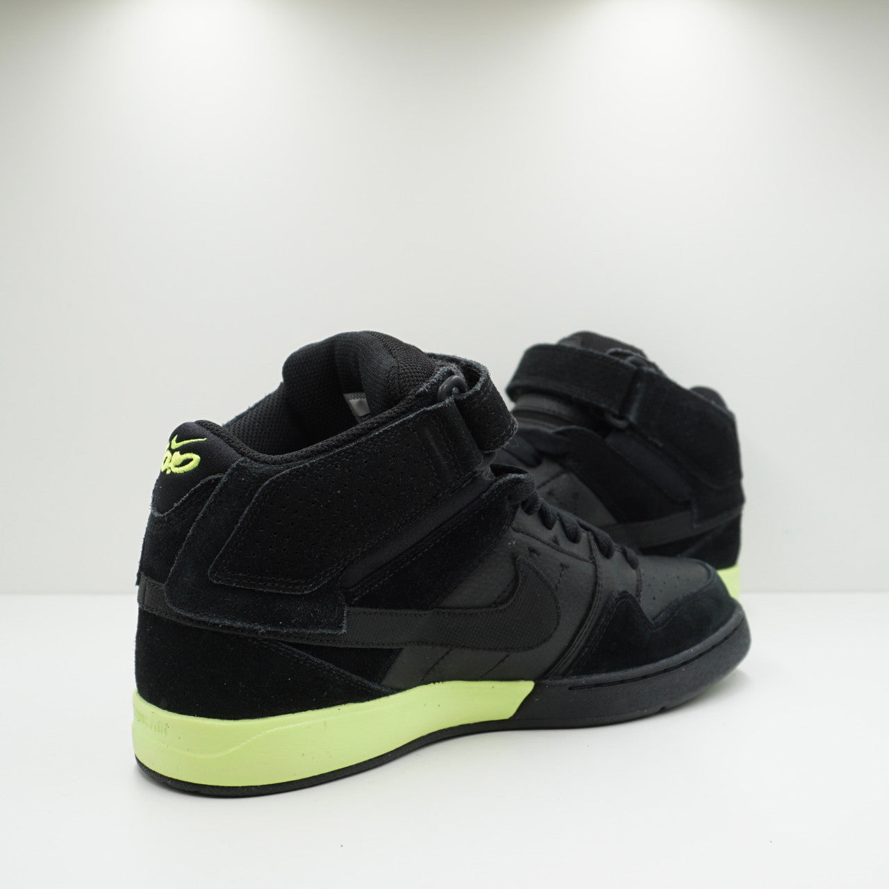 Nike 6.0 Zoom Mogan Mid 2 Black Volt