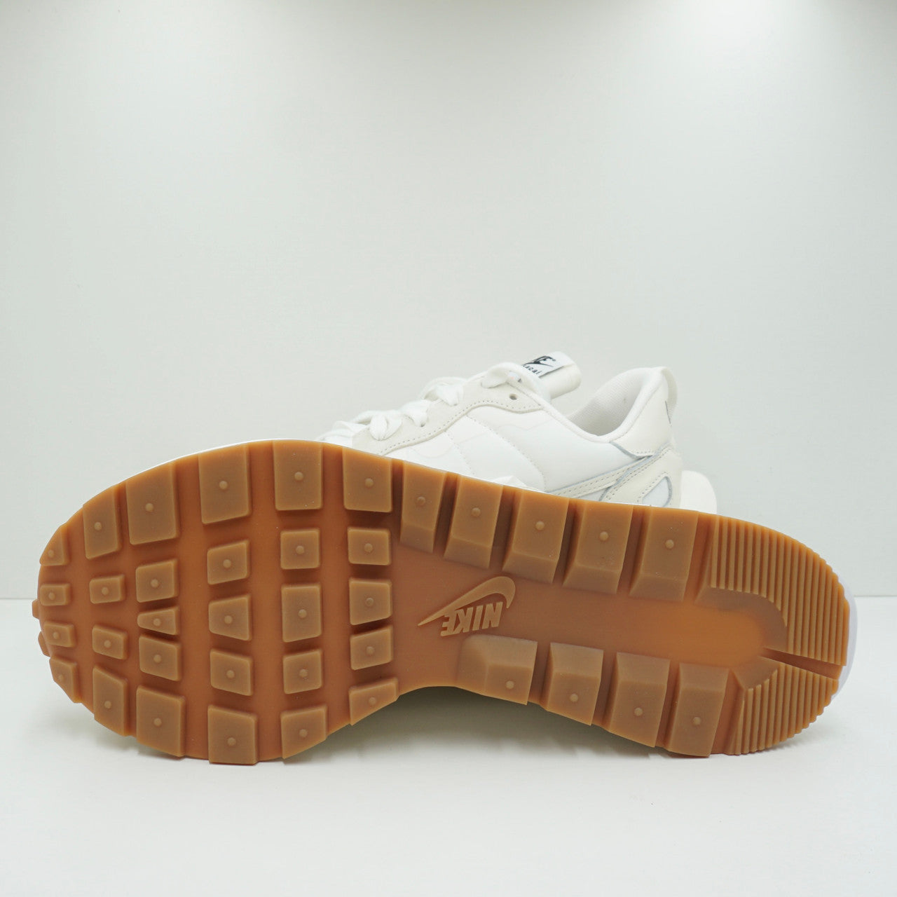 Nike Vaporwaffle Sacai Sail Gum