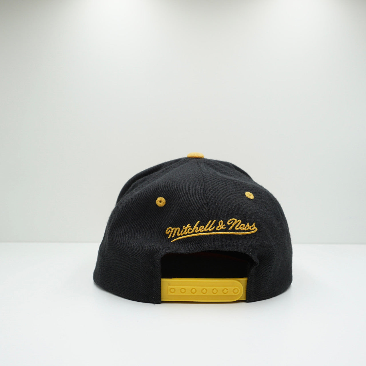 Mitchell & Ness Los Angeles Lakers Snapback Cap